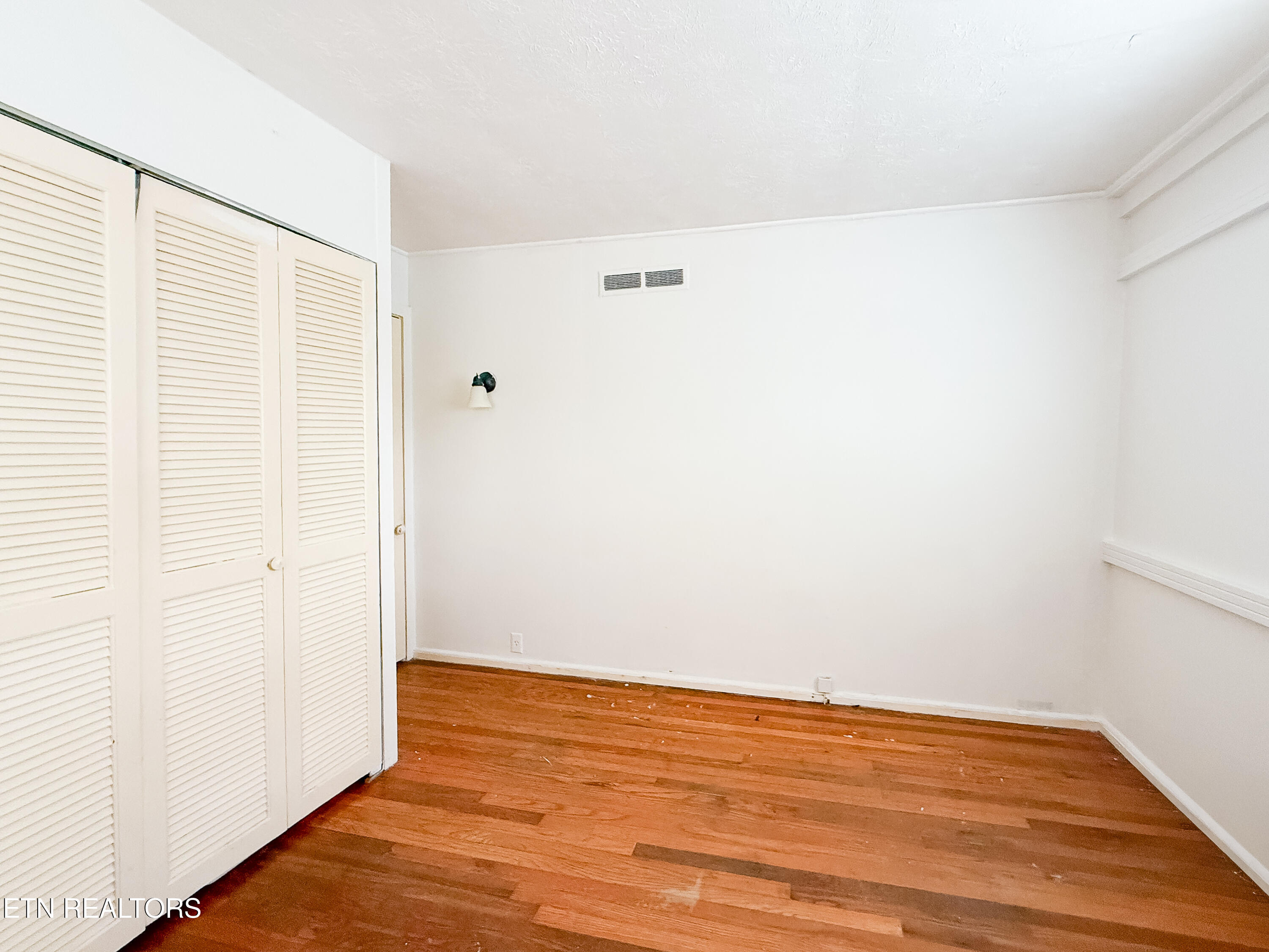 102 W Farragut Road Oak Ridge TN 37830