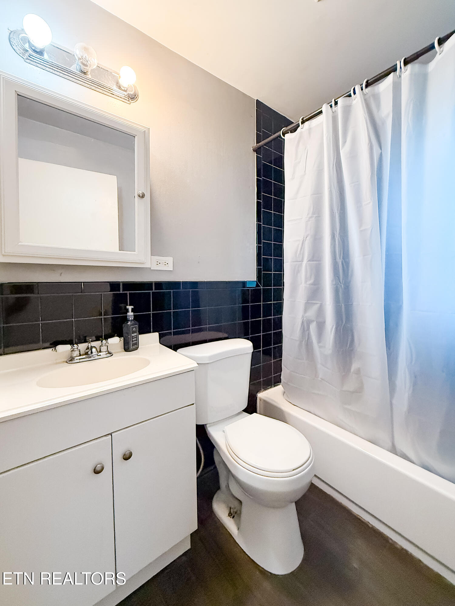 102 W Farragut Road Oak Ridge TN 37830