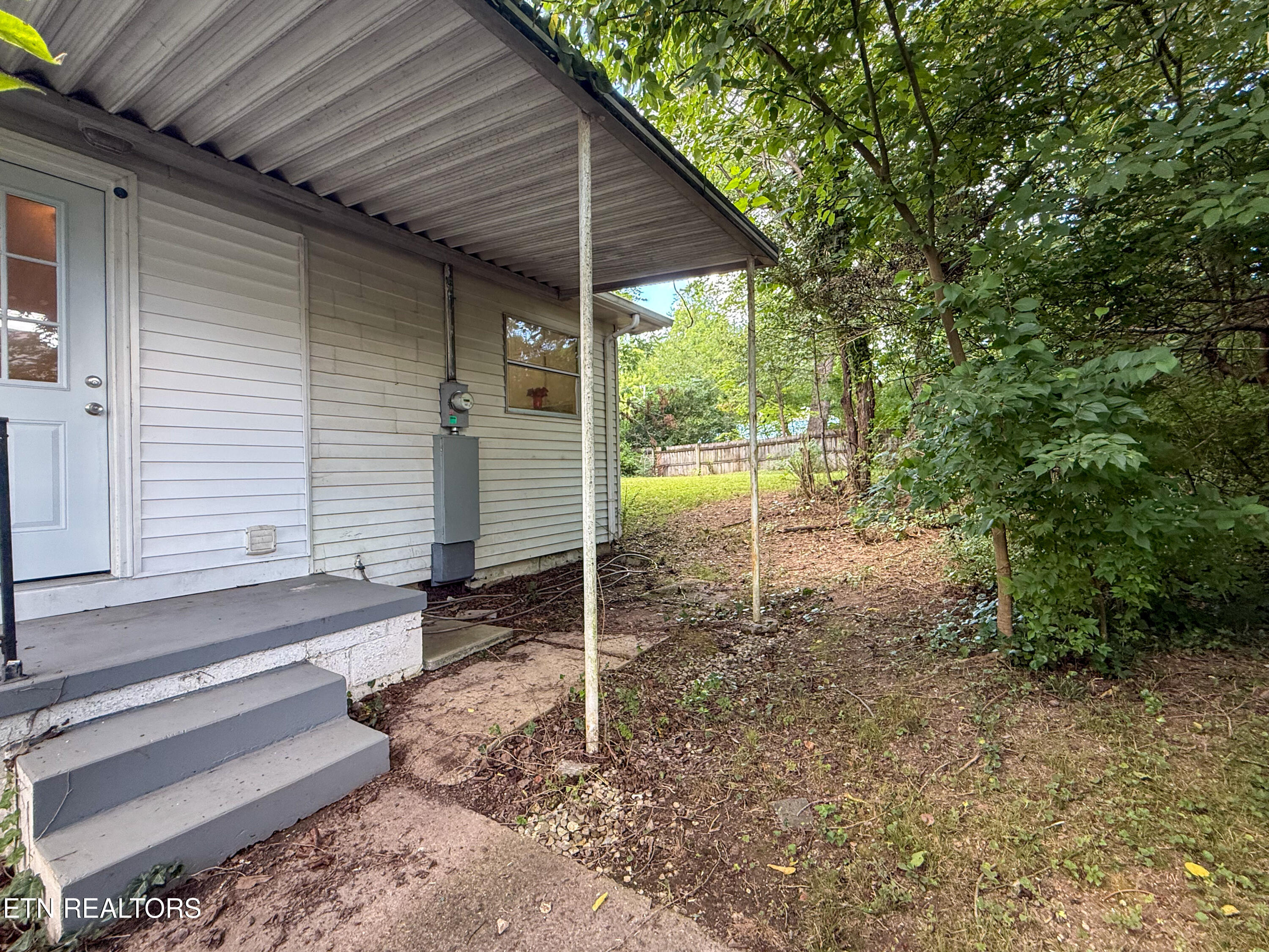 102 W Farragut Road Oak Ridge TN 37830