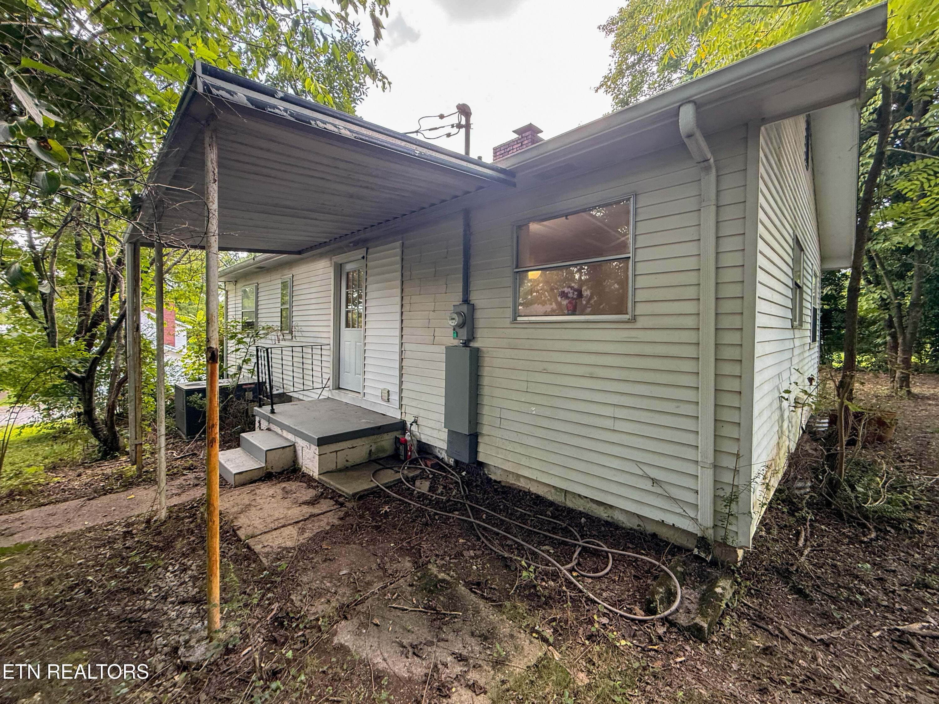 102 W Farragut Road Oak Ridge TN 37830