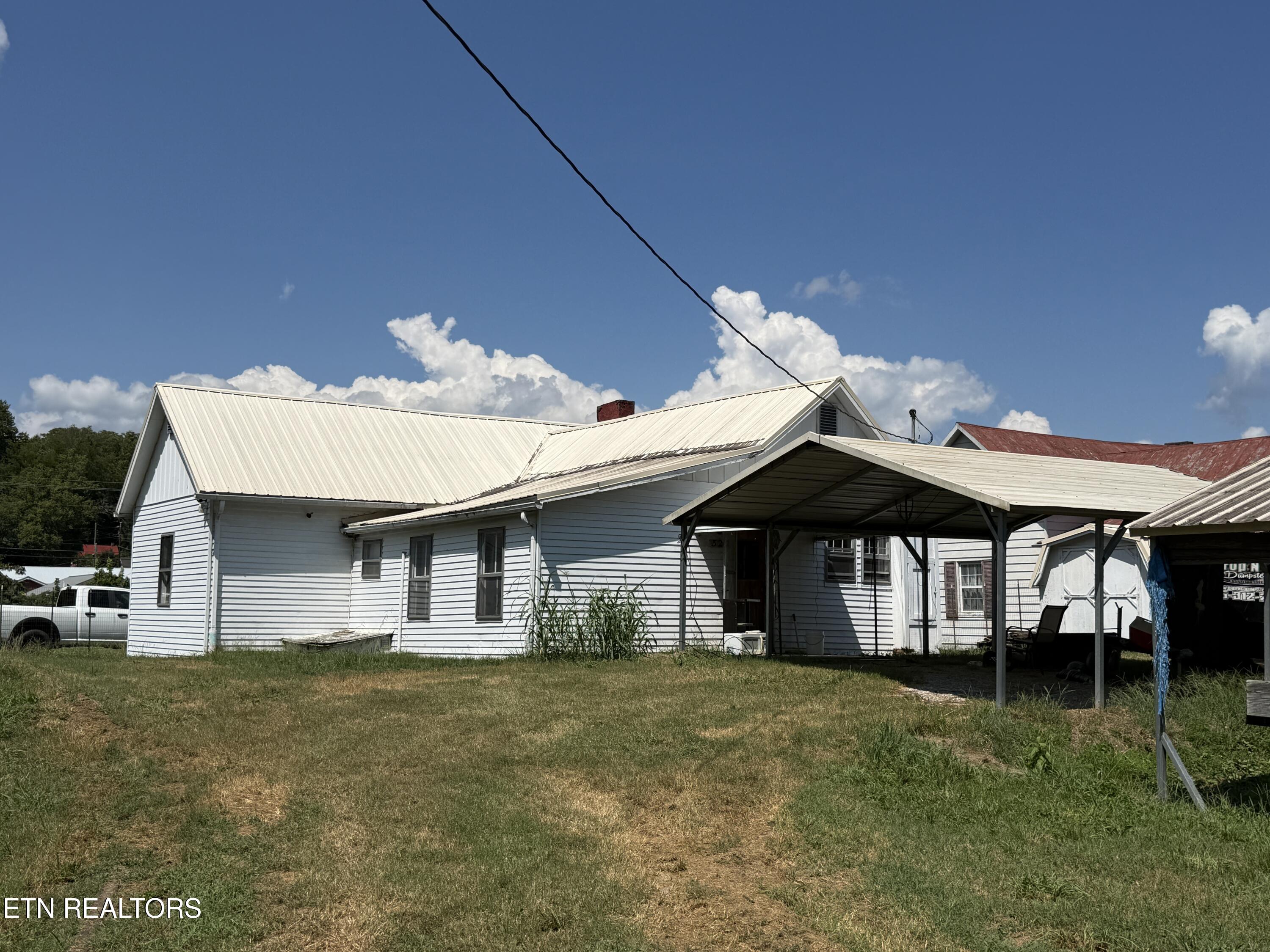 329 Willow Lane Rocky Top TN 37769