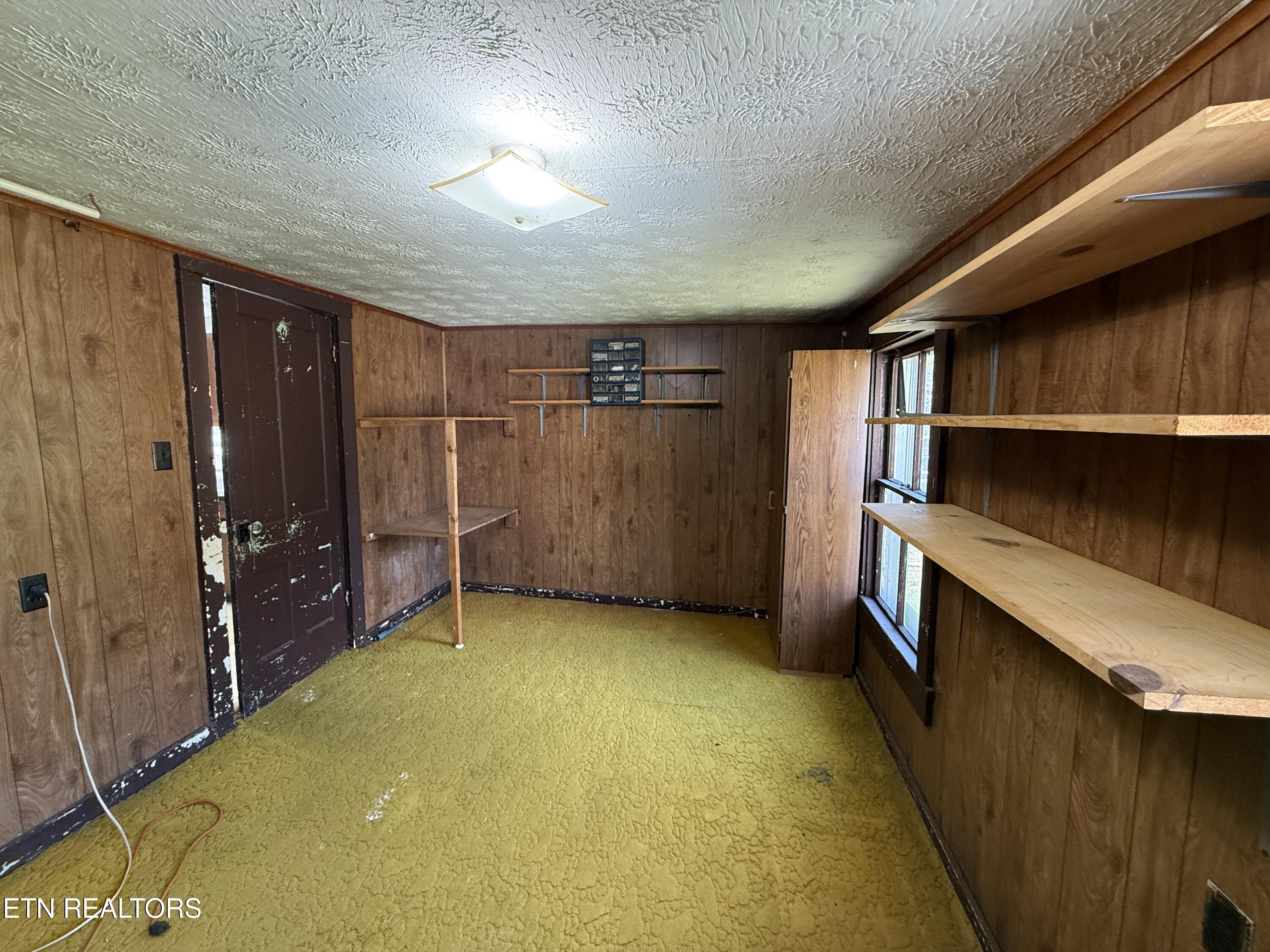 329 Willow Lane Rocky Top TN 37769