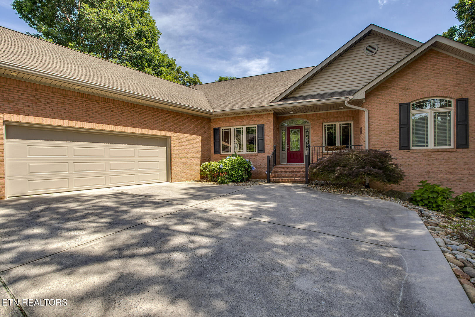 118 Daleyuhski Trace Loudon TN 37774