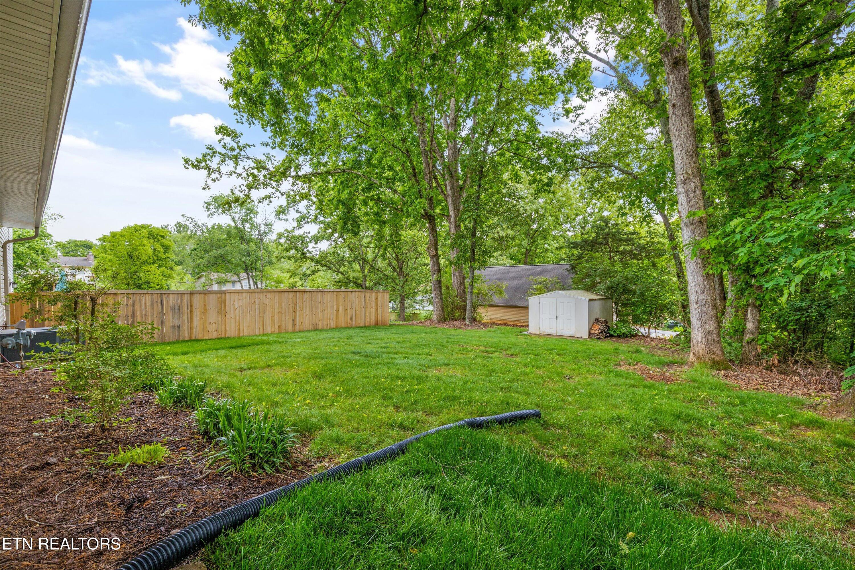 8804 Holles Lane Knoxville TN 37922