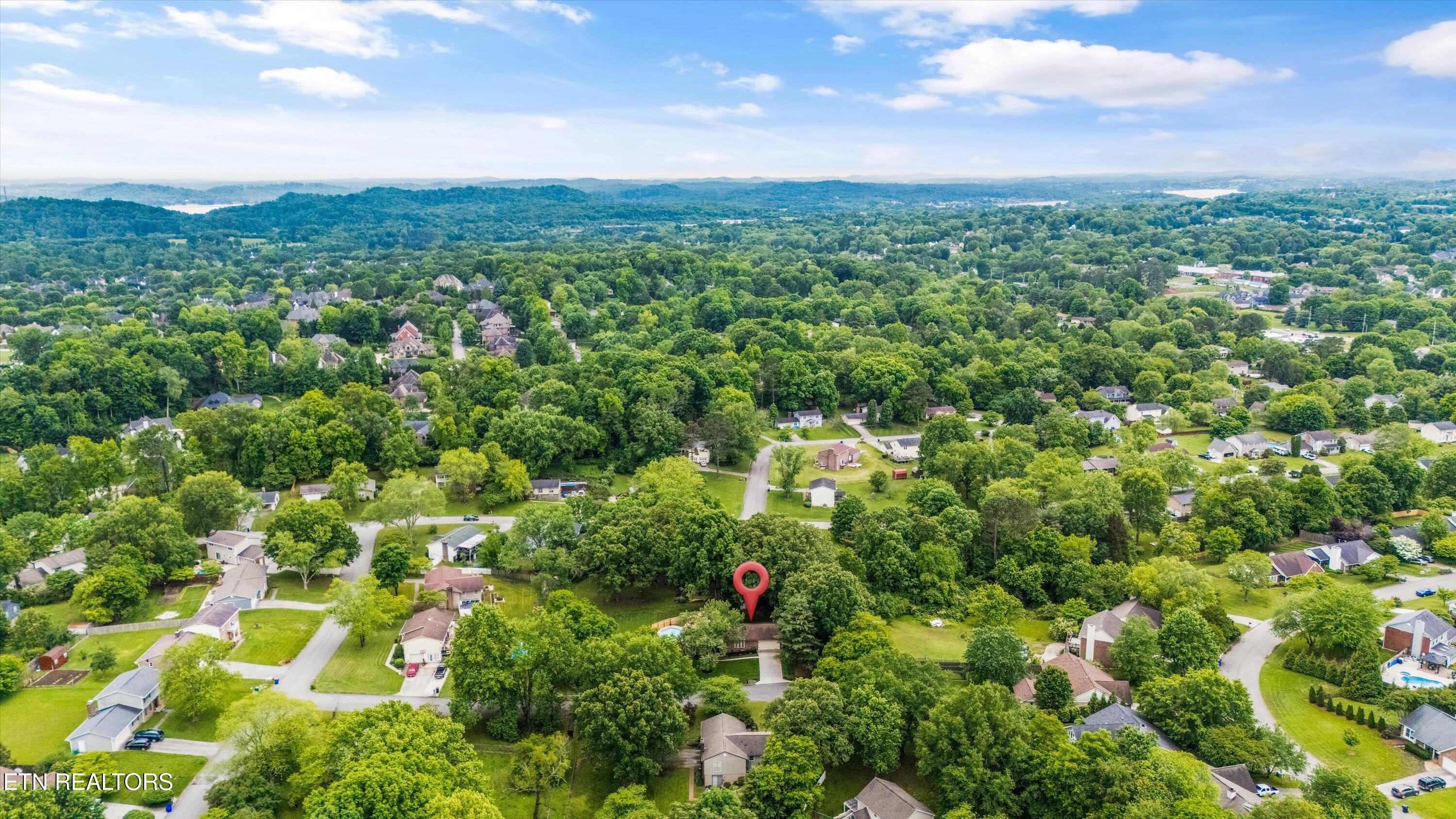 8804 Holles Lane Knoxville TN 37922