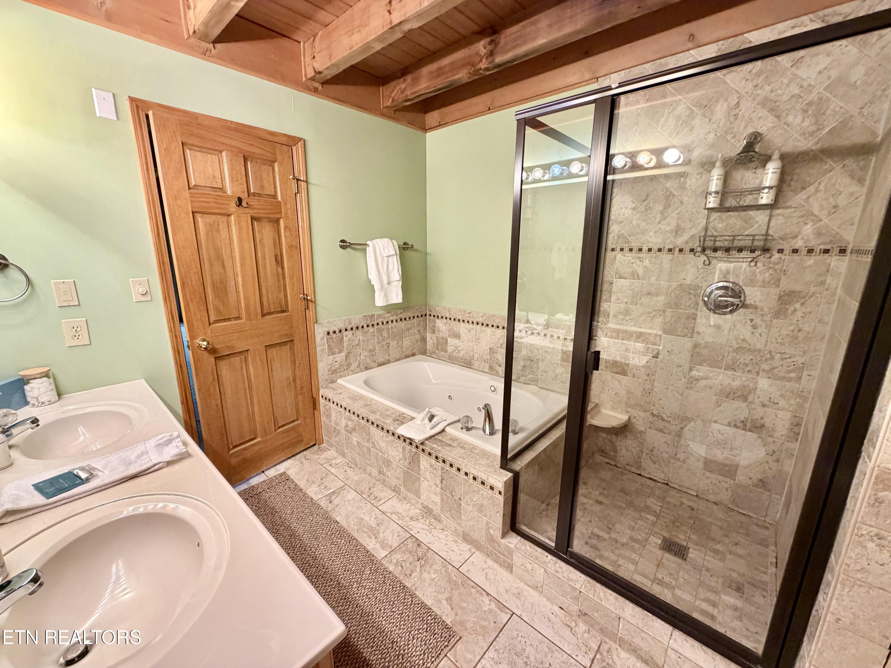 125 Shoreside Road New Tazewell TN 37825