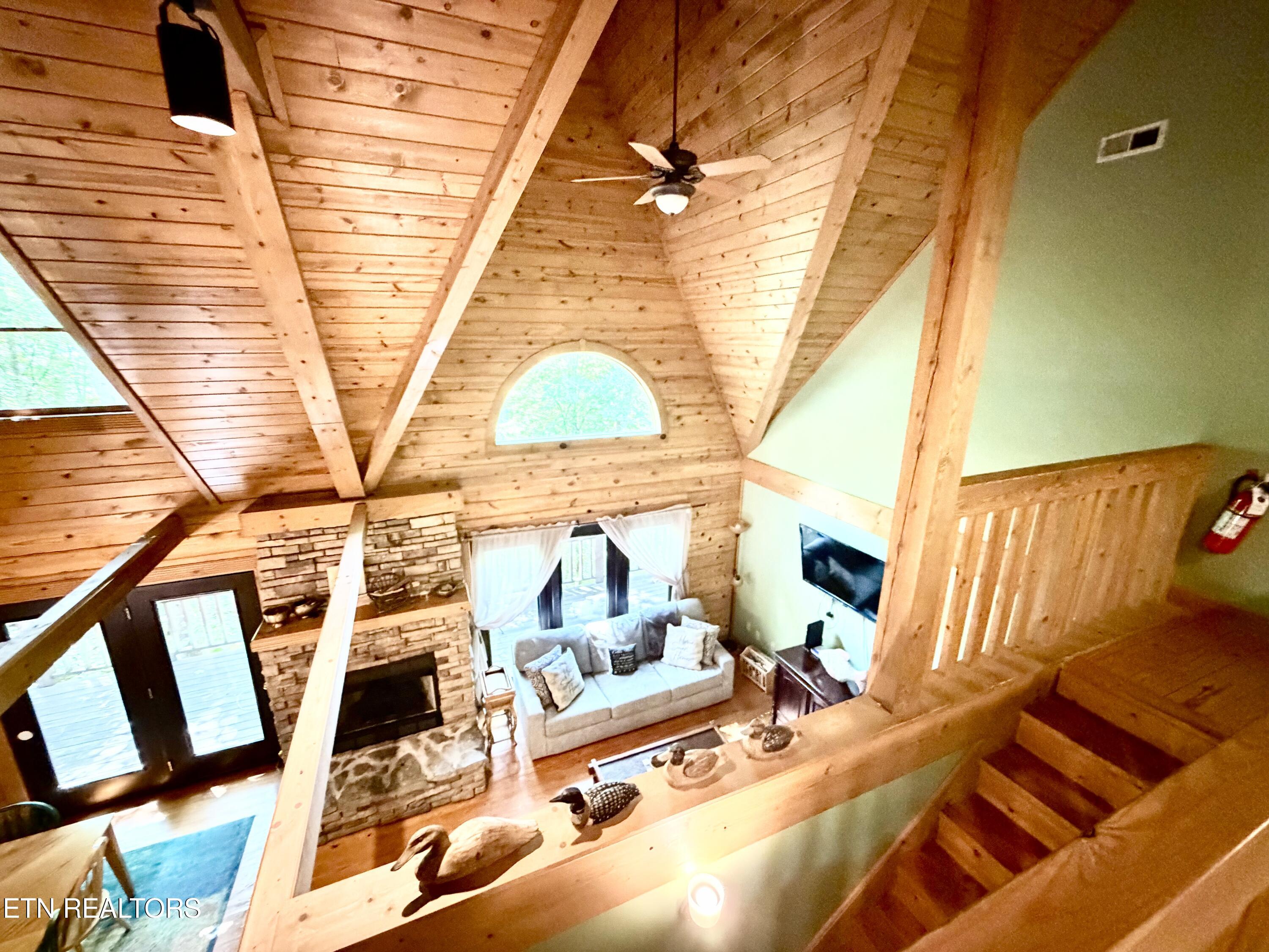 125 Shoreside Road New Tazewell TN 37825