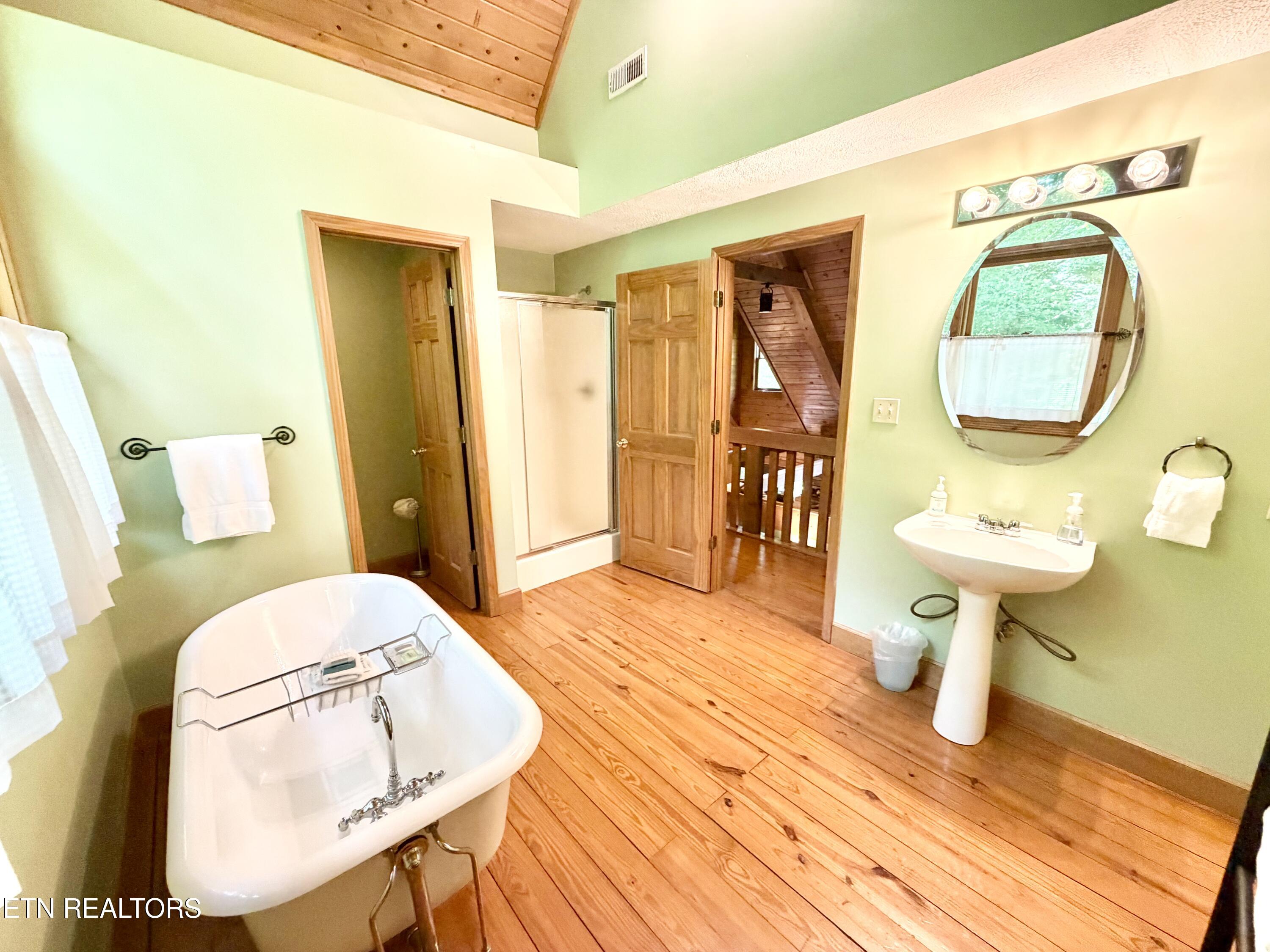 125 Shoreside Road New Tazewell TN 37825