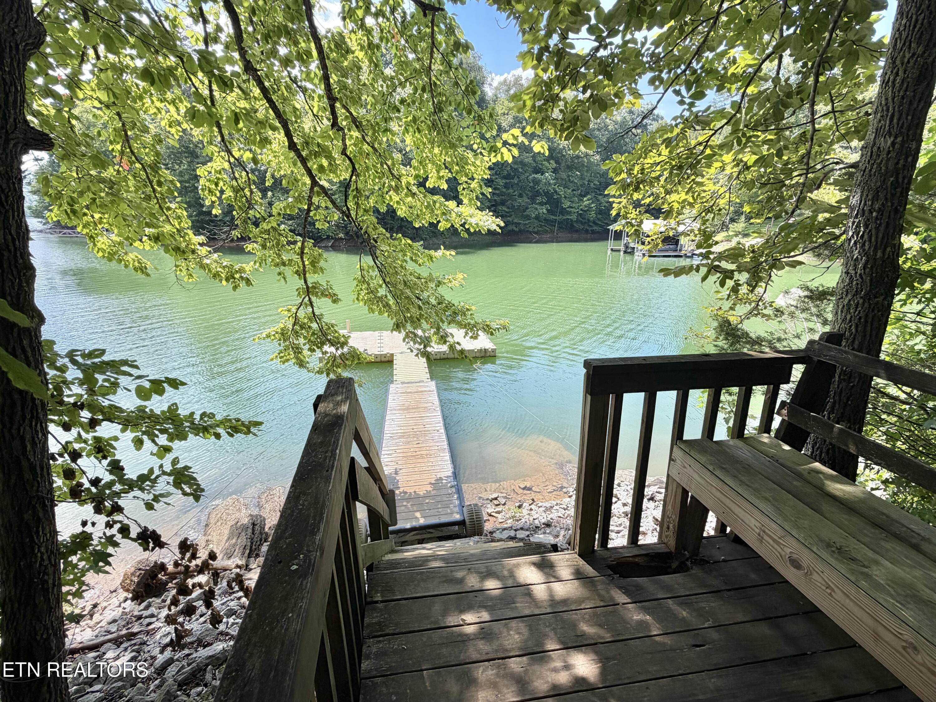 125 Shoreside Road New Tazewell TN 37825
