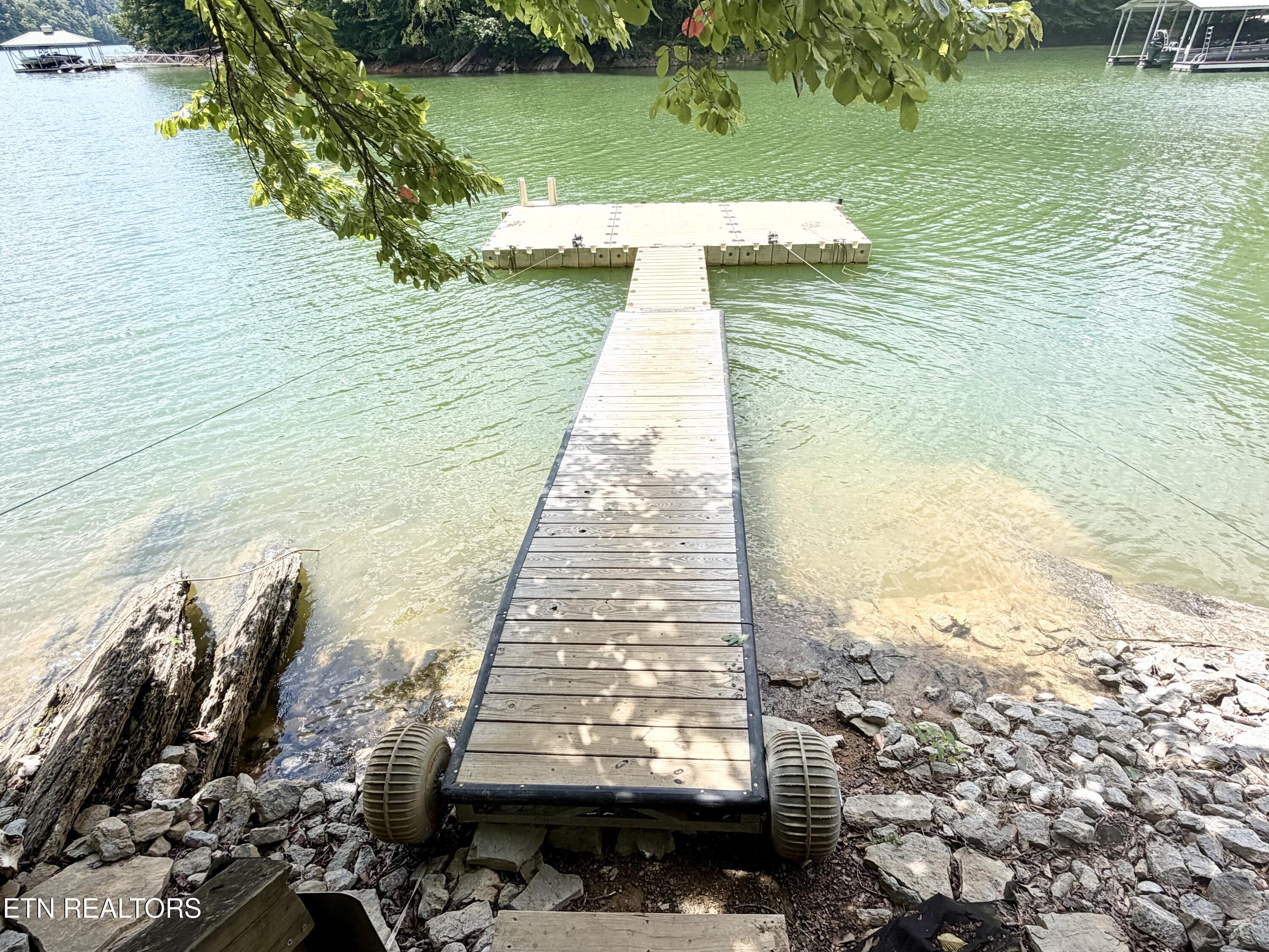 125 Shoreside Road New Tazewell TN 37825