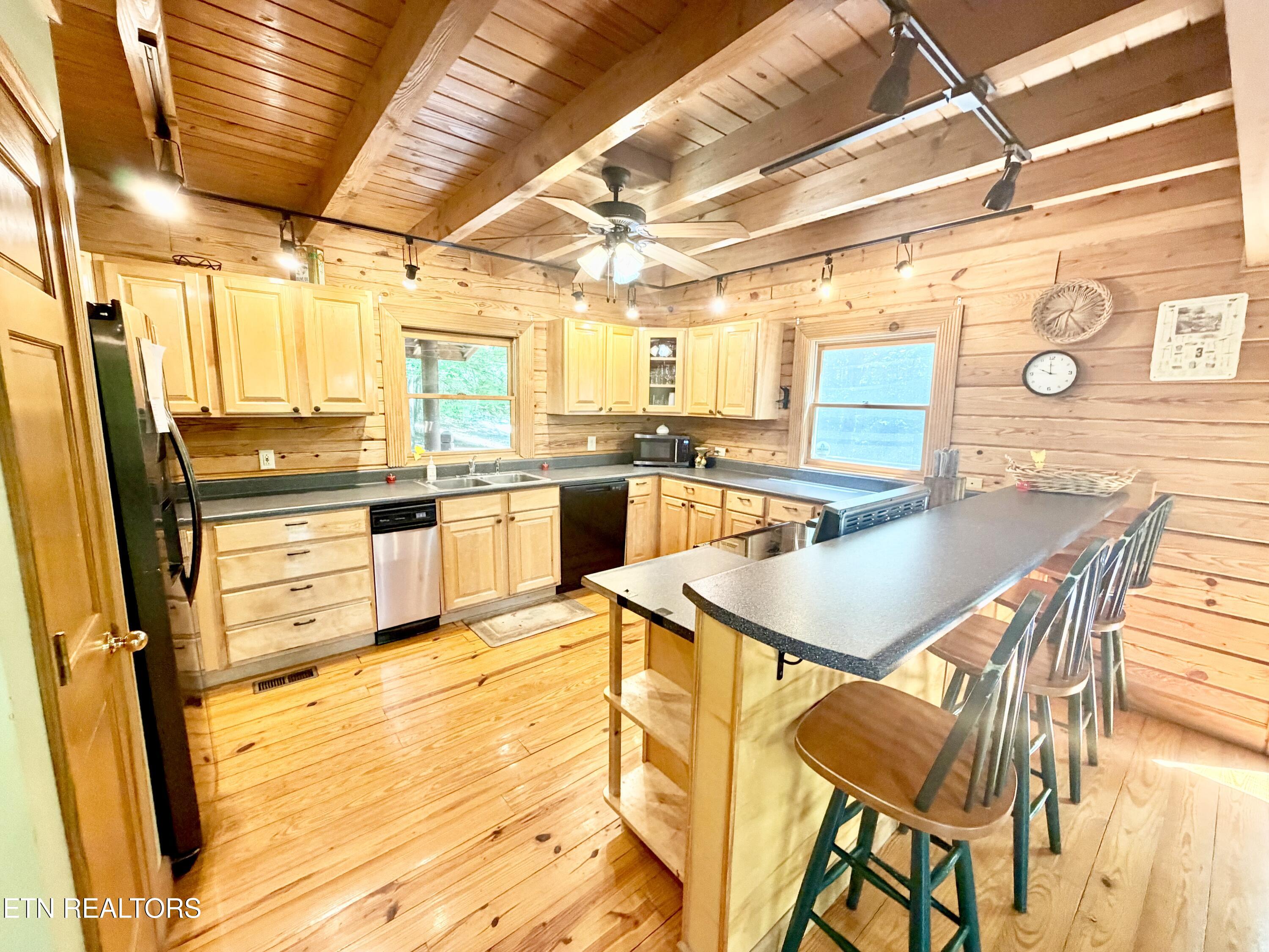 125 Shoreside Road New Tazewell TN 37825