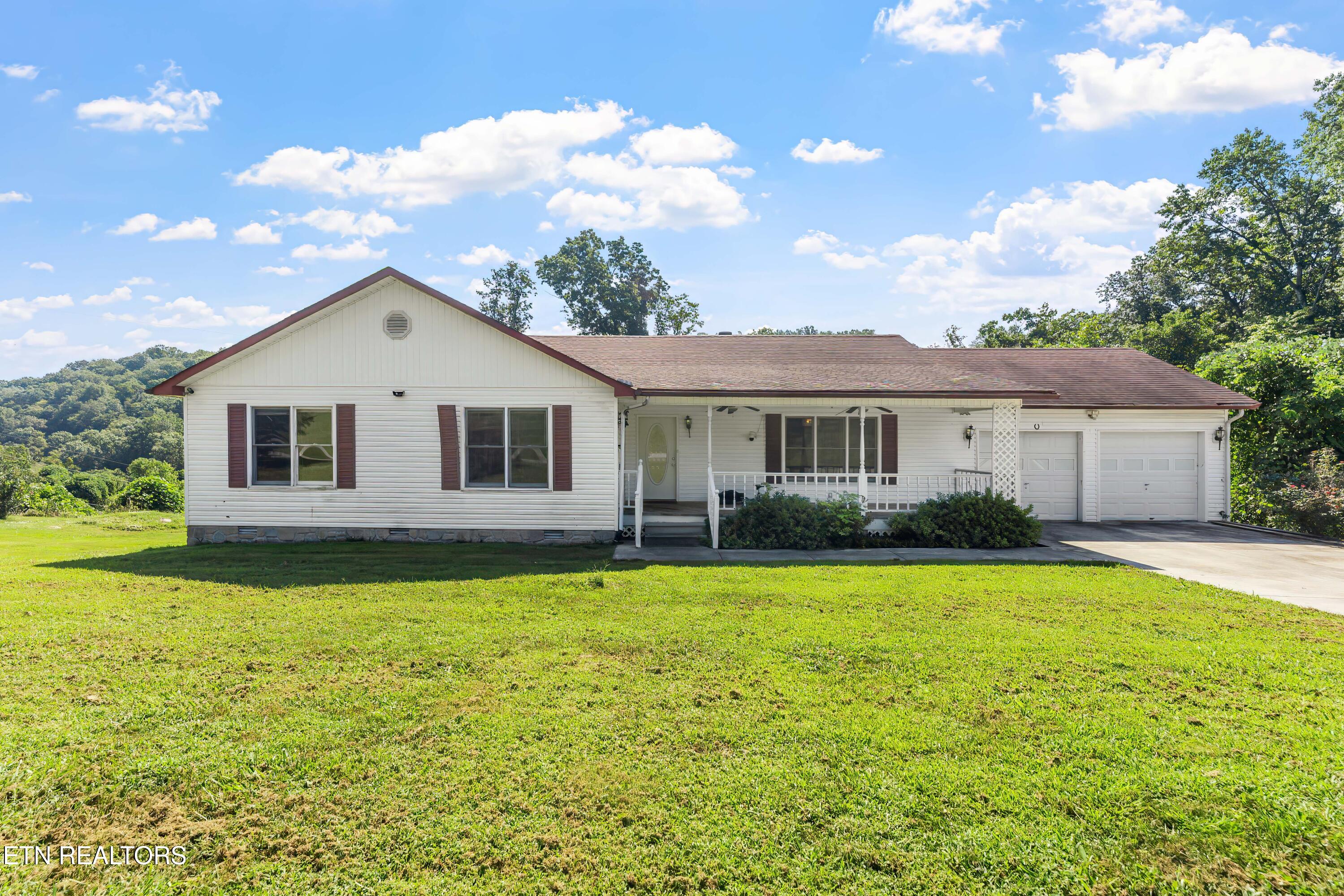 152 Andrews Lane Caryville TN 37714