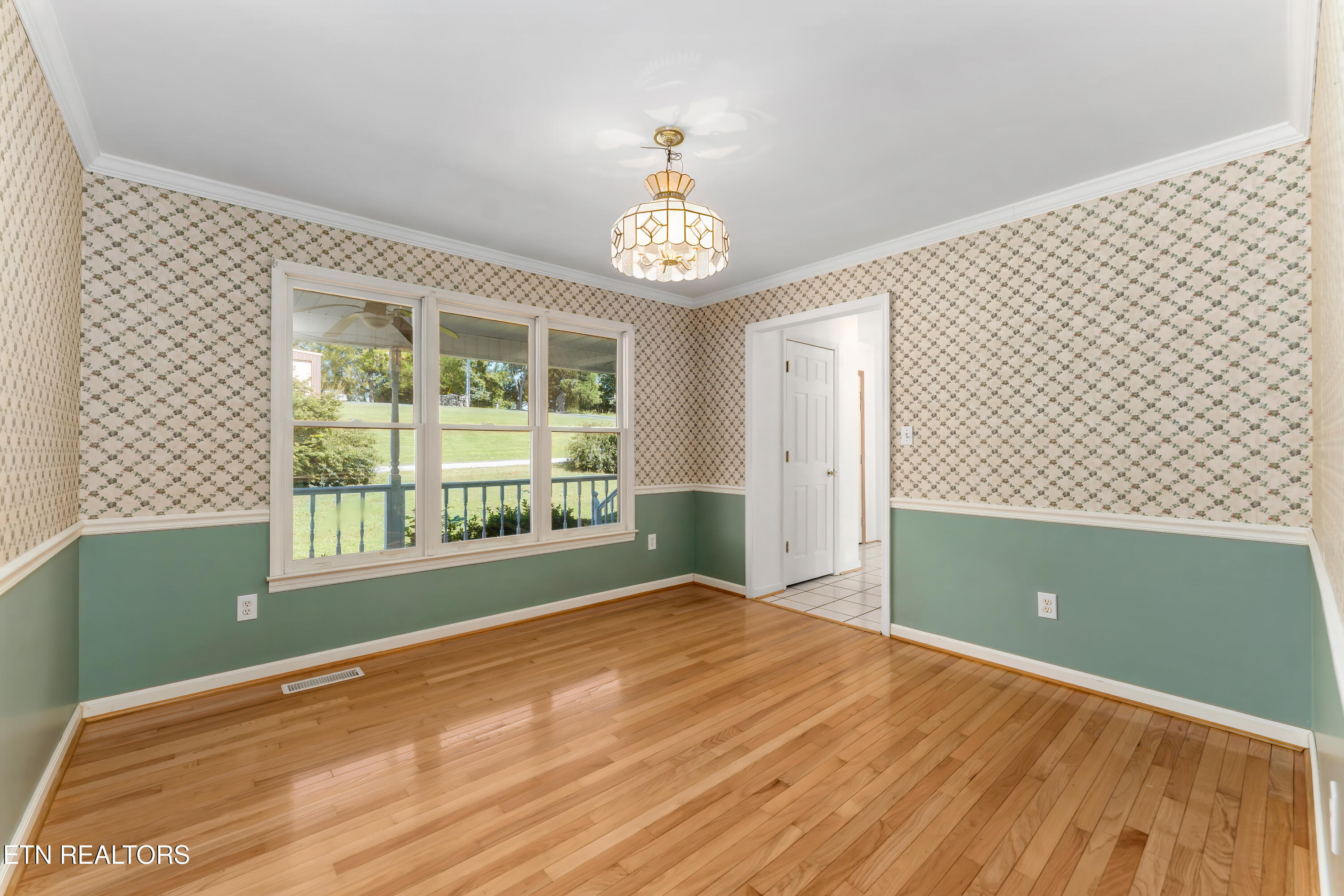 152 Andrews Lane Caryville TN 37714