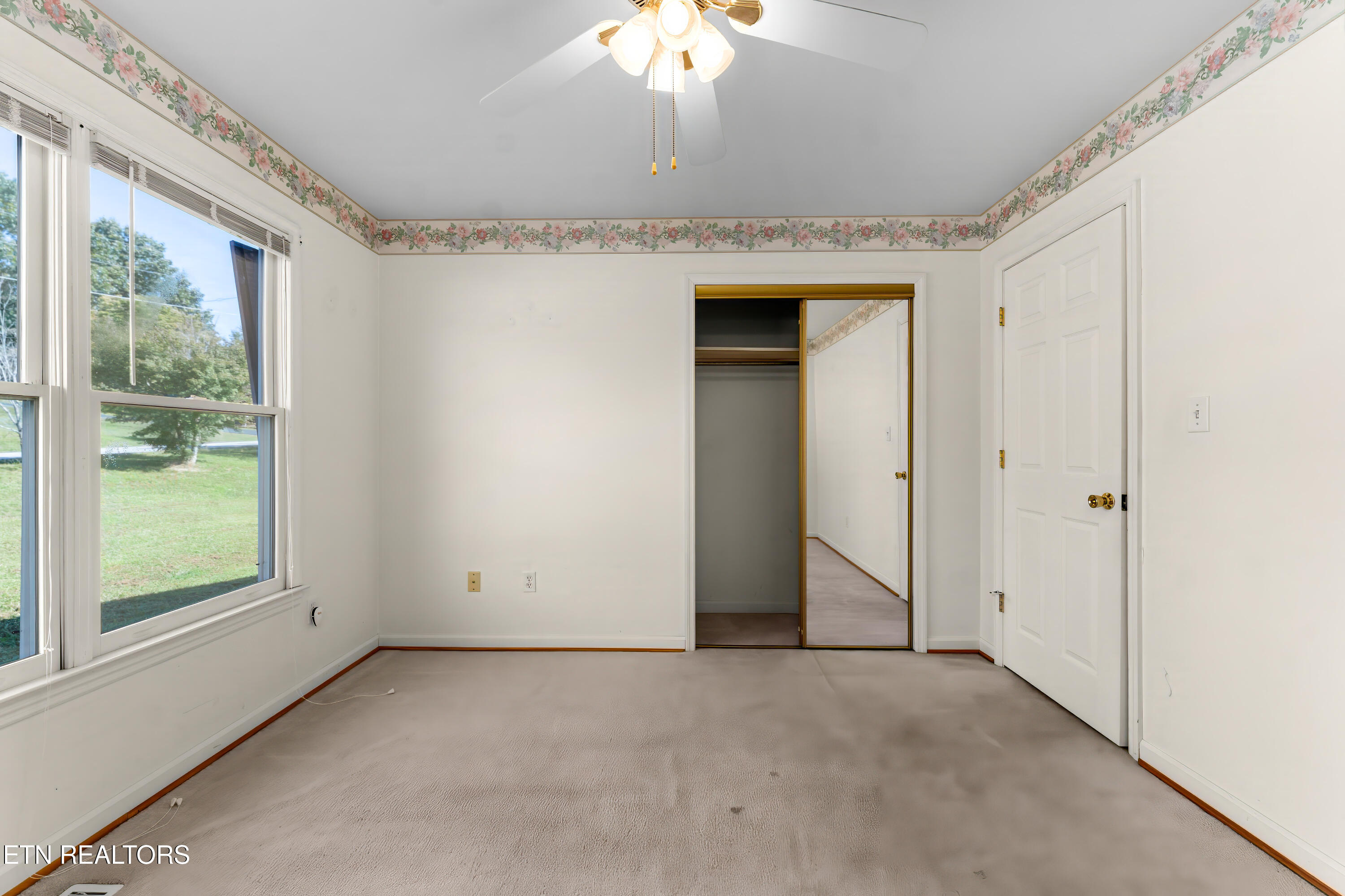 152 Andrews Lane Caryville TN 37714