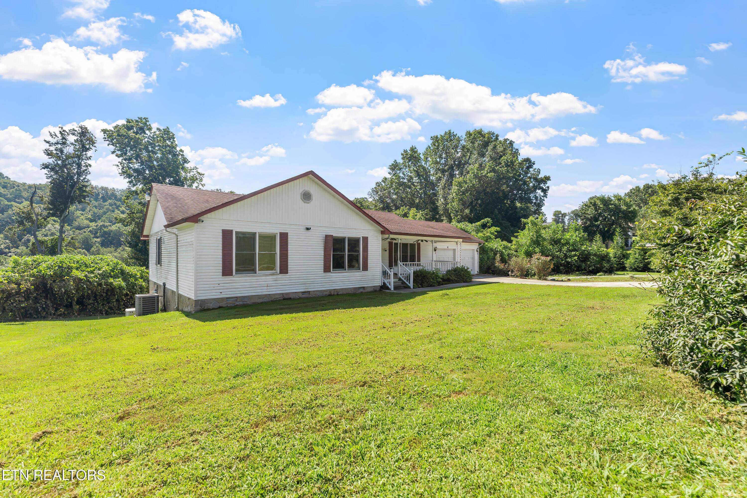 152 Andrews Lane Caryville TN 37714