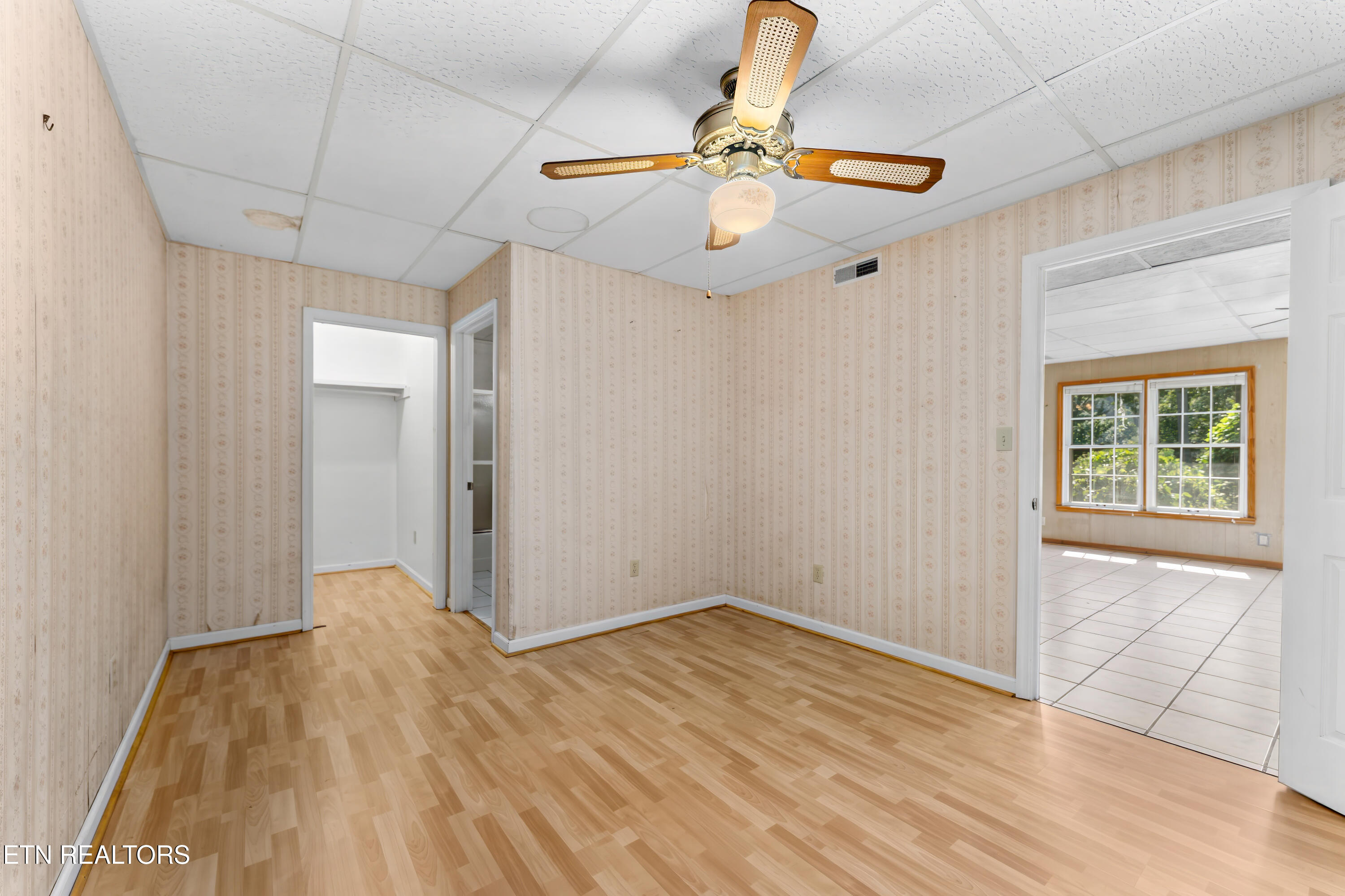 152 Andrews Lane Caryville TN 37714