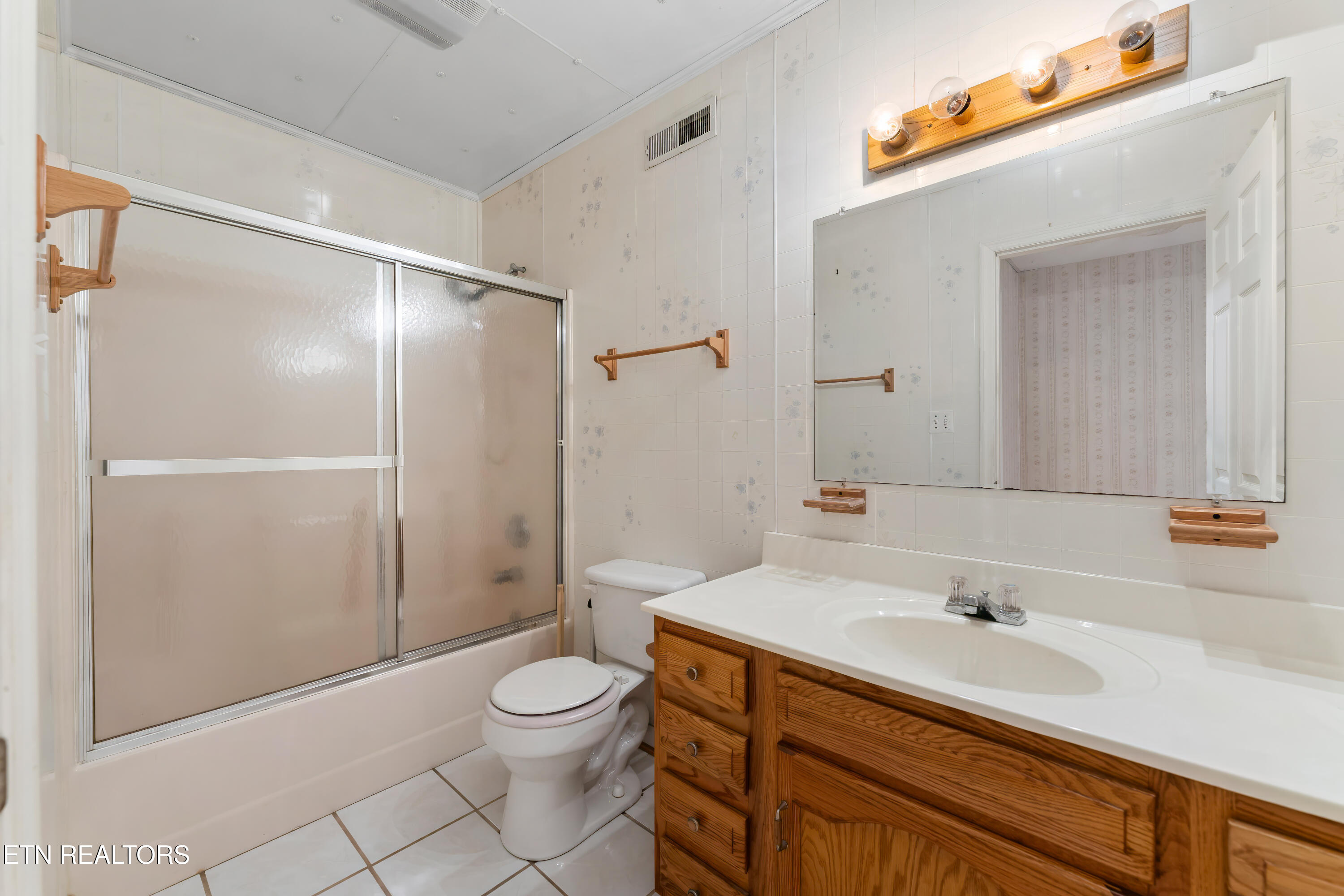 152 Andrews Lane Caryville TN 37714