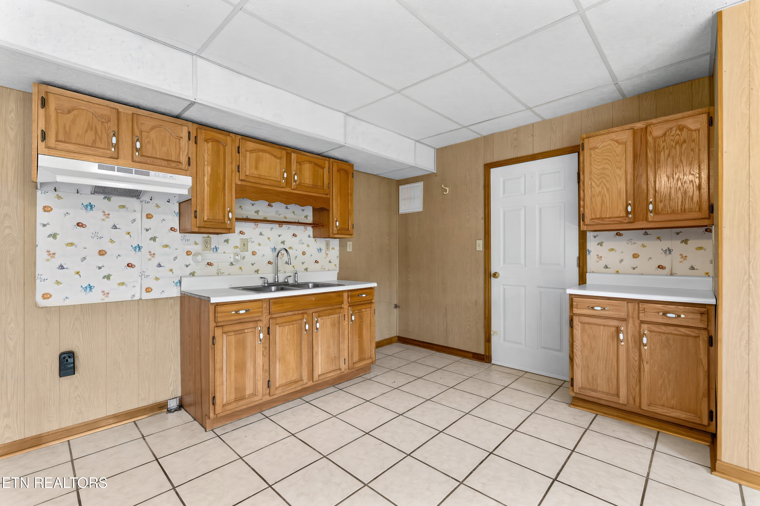 152 Andrews Lane Caryville TN 37714