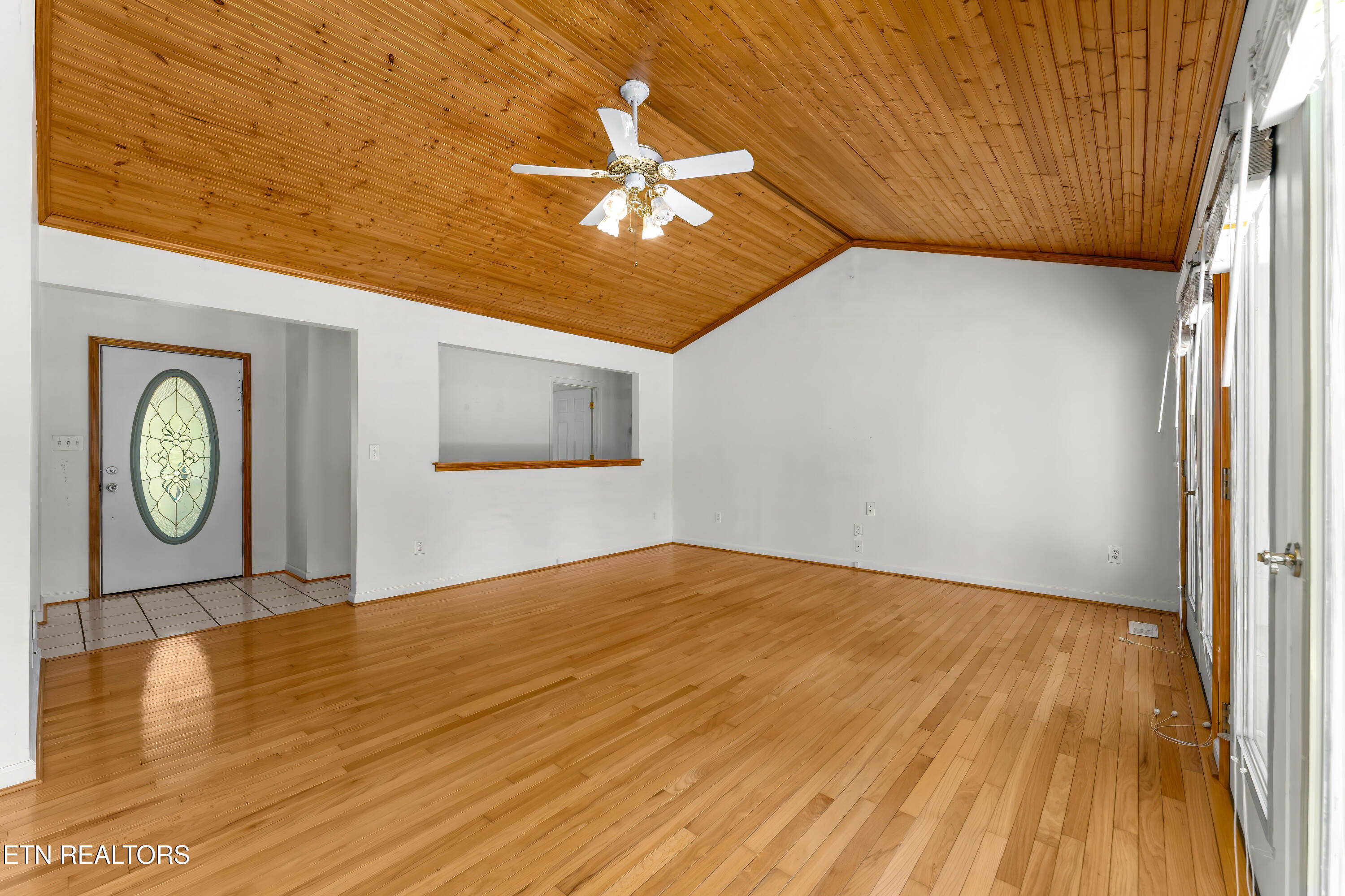 152 Andrews Lane Caryville TN 37714