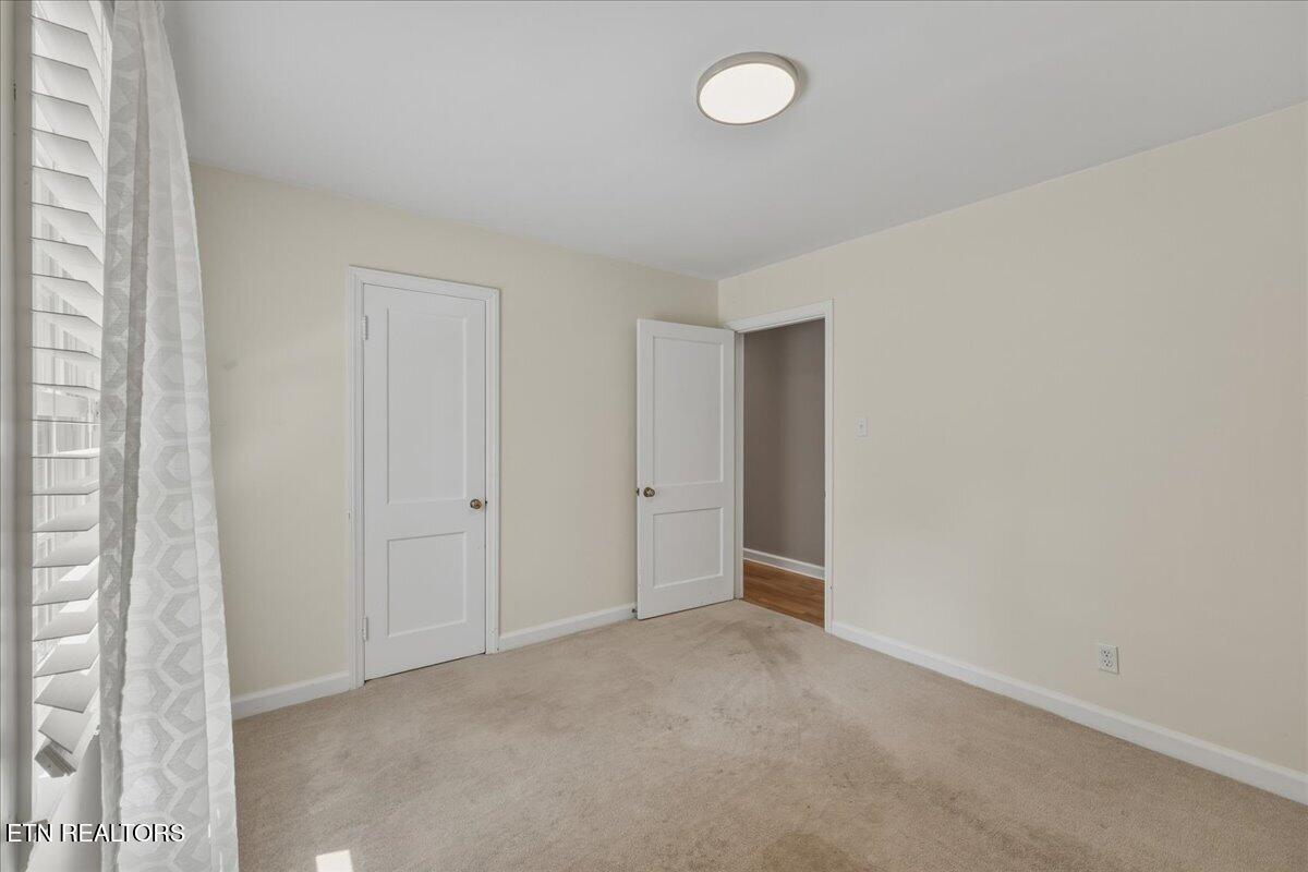 2120 Sandra Drive Knoxville TN 37918