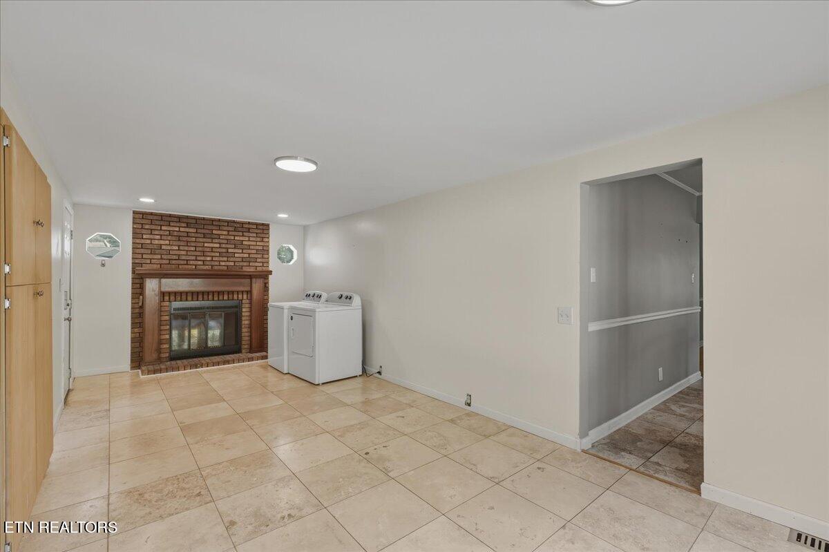 2120 Sandra Drive Knoxville TN 37918