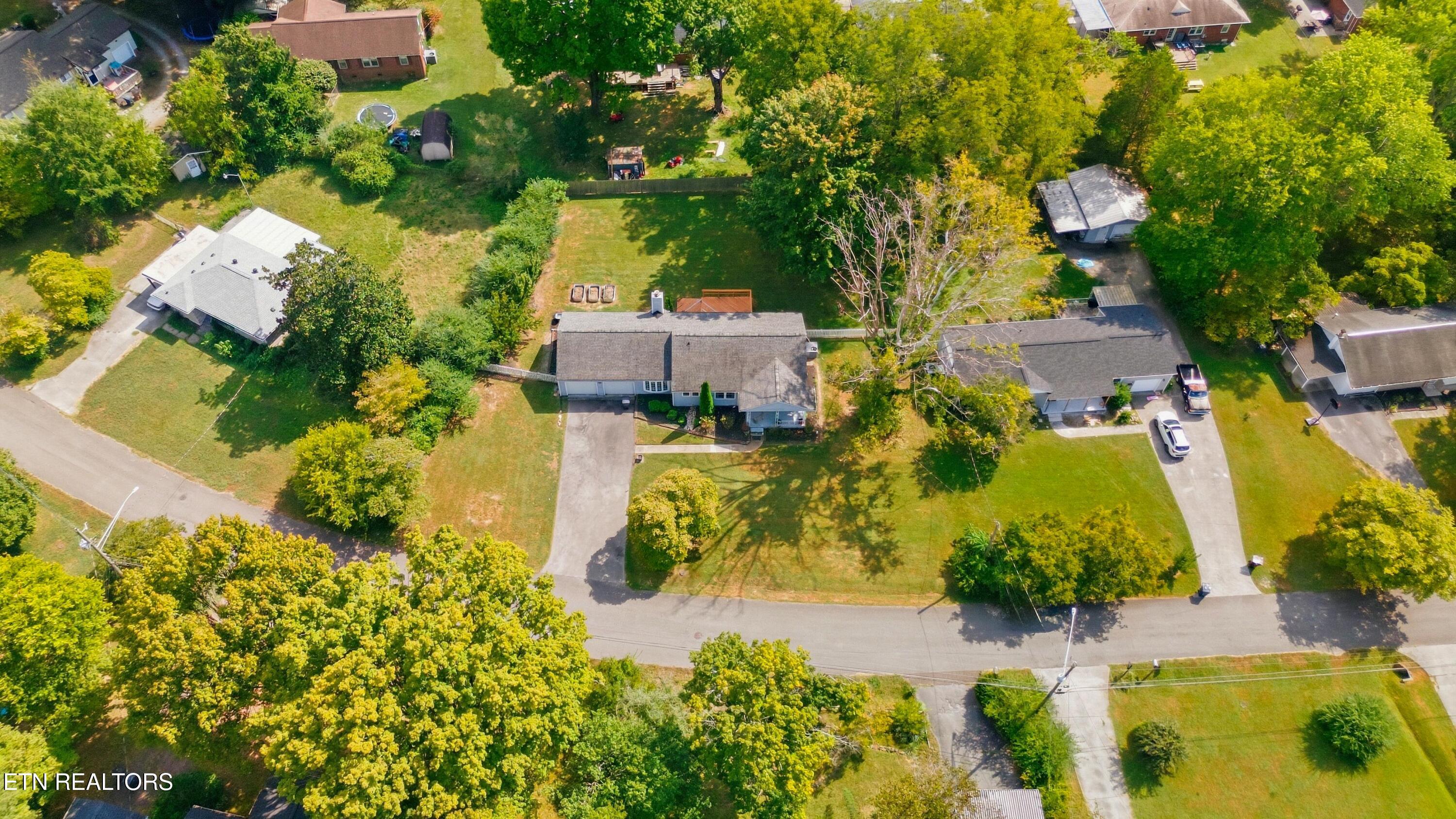 2120 Sandra Drive Knoxville TN 37918