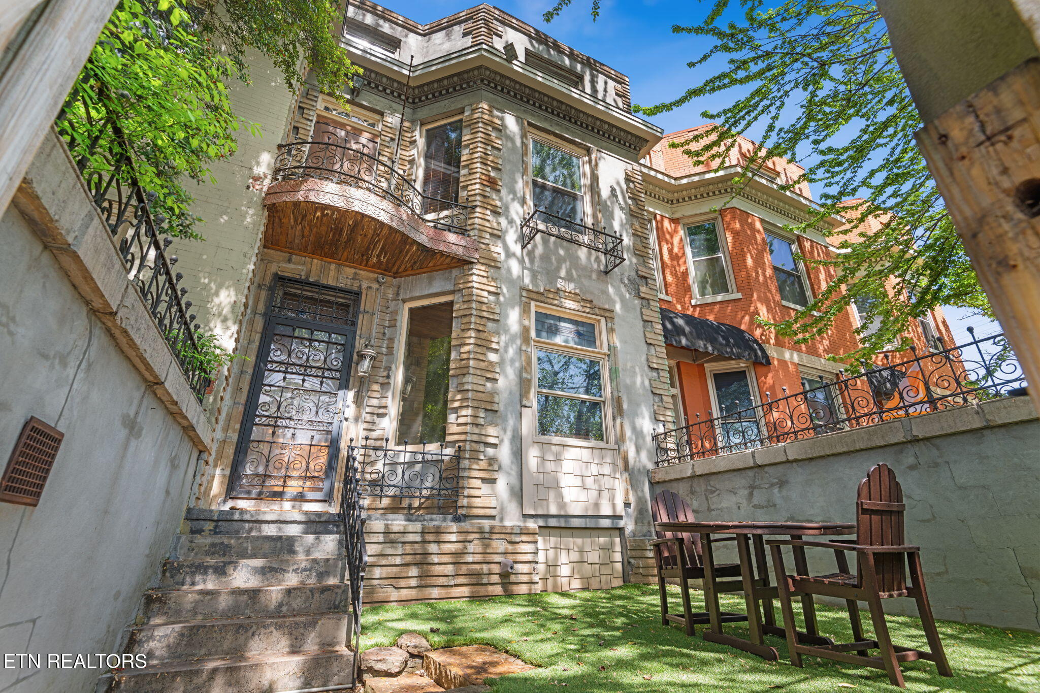 105 W 5th Avenue Knoxville TN 37917