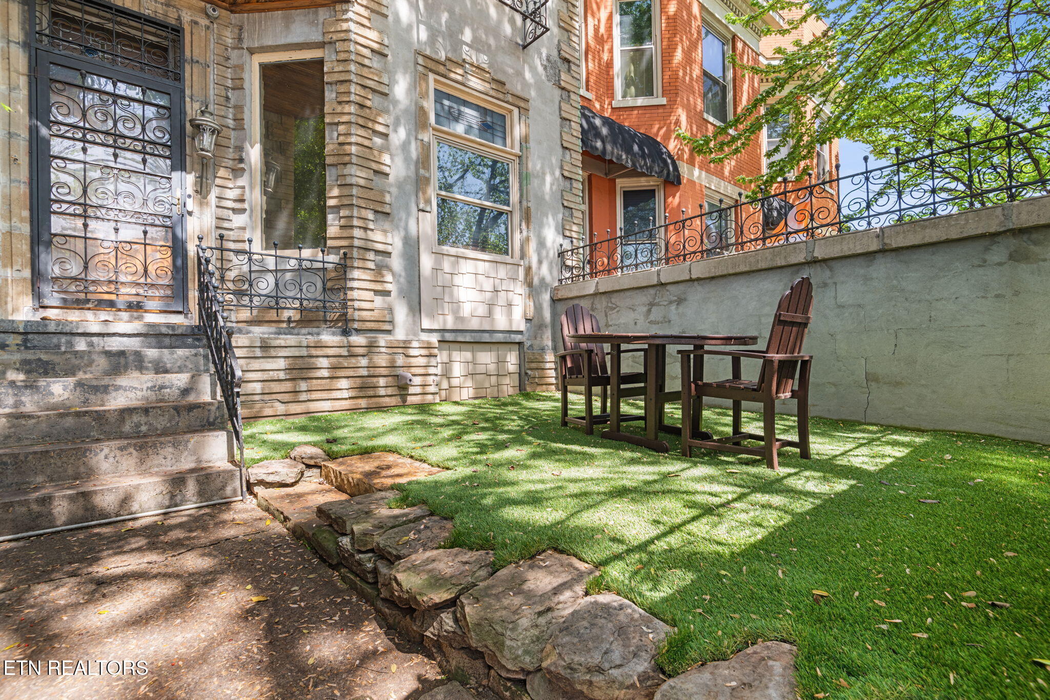 105 W 5th Avenue Knoxville TN 37917
