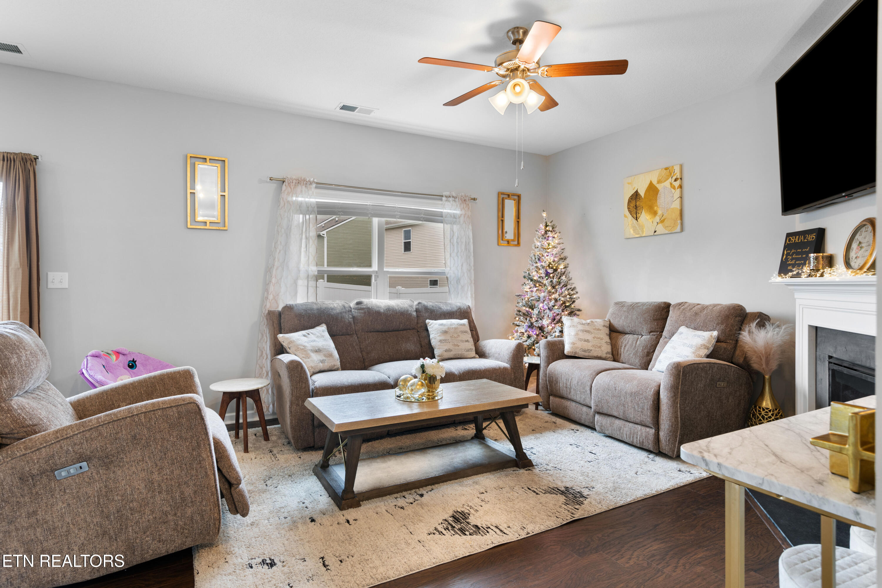 5518 English Holly Way Knoxville TN 37914
