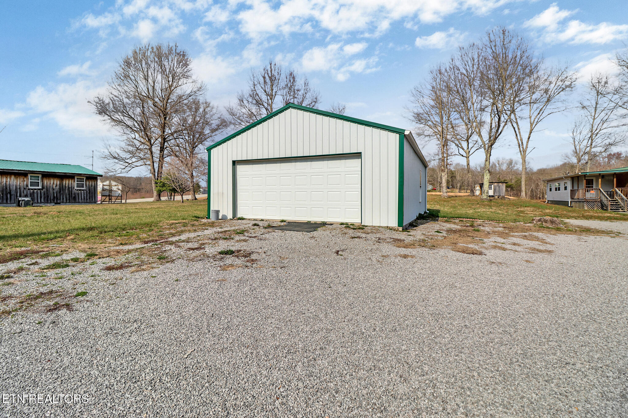 2546 Peavine Road Crossville TN 38571