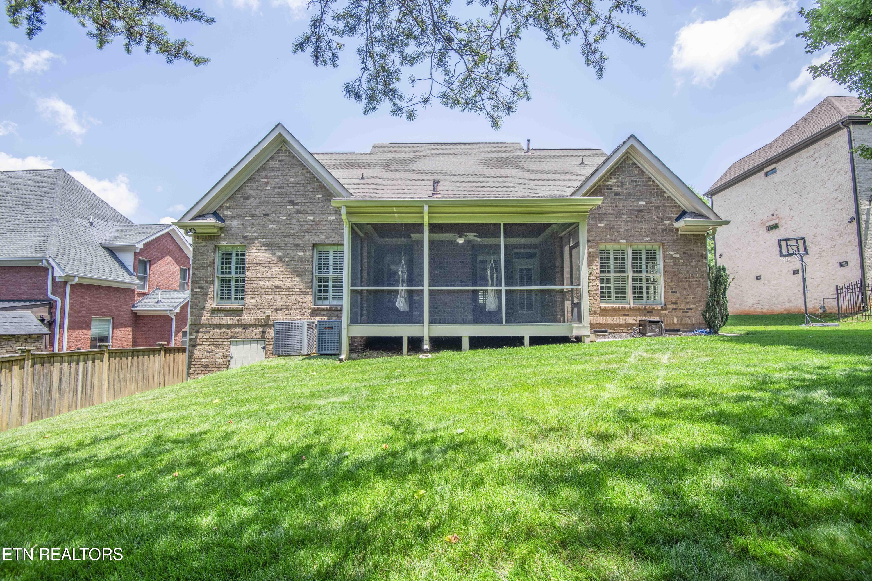1147 Appaloosa Way Knoxville TN 37922