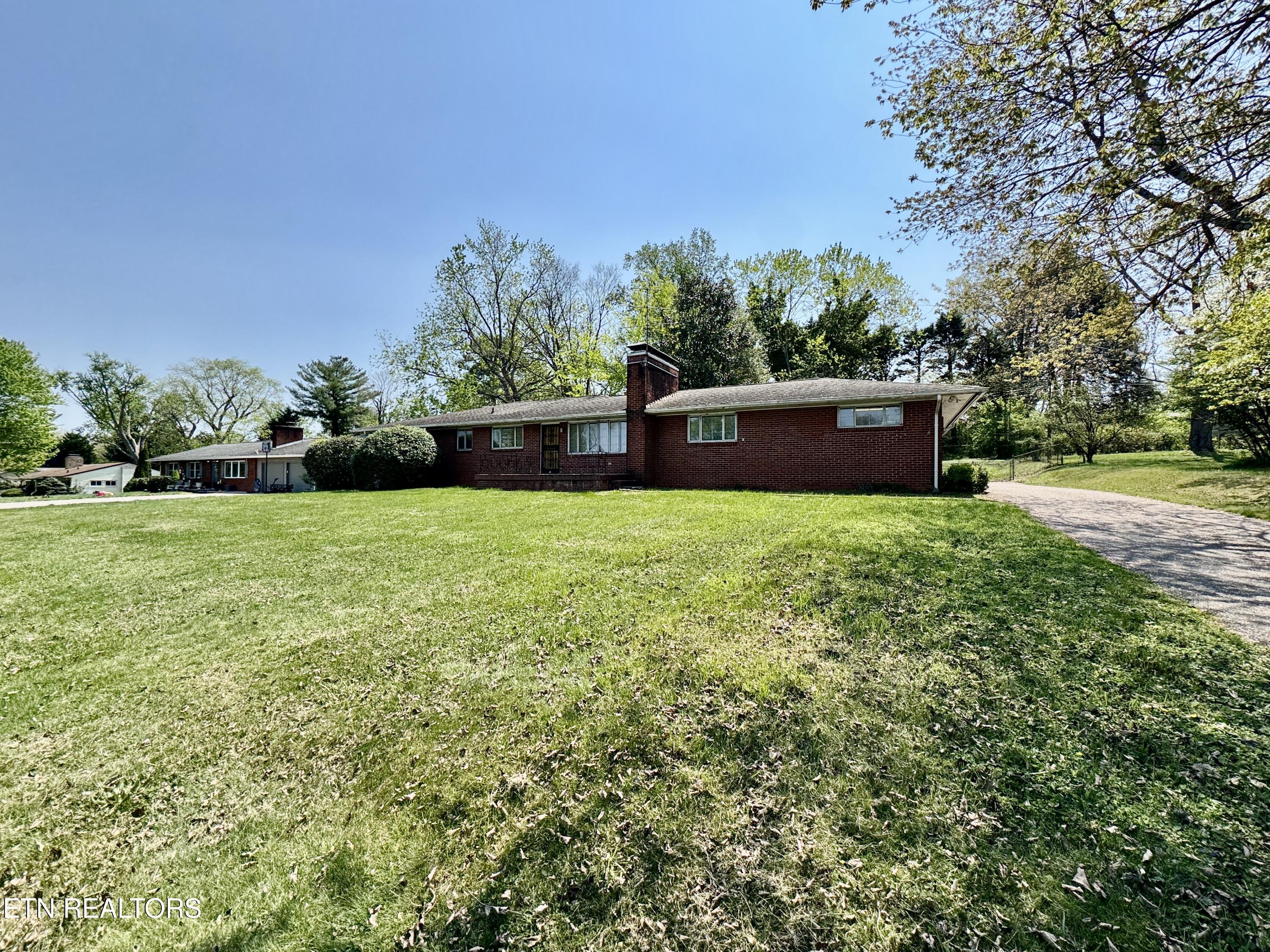 7020 Downing Drive Knoxville TN 37909