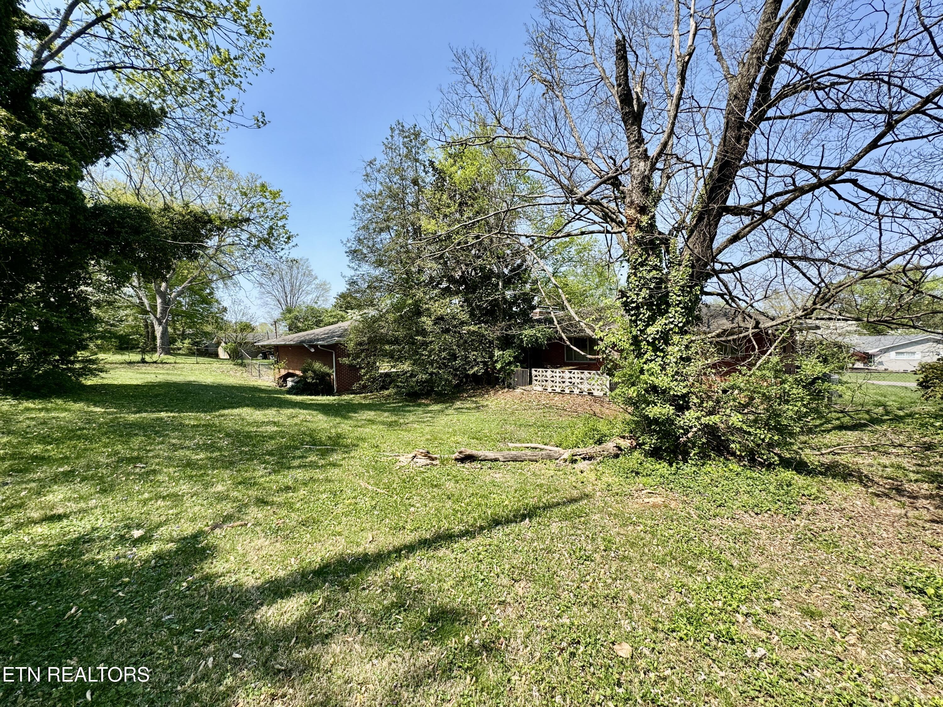 7020 Downing Drive Knoxville TN 37909