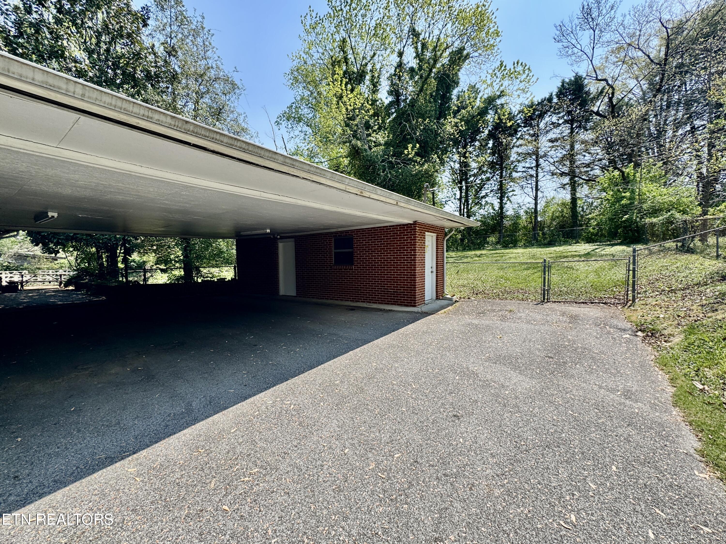 7020 Downing Drive Knoxville TN 37909