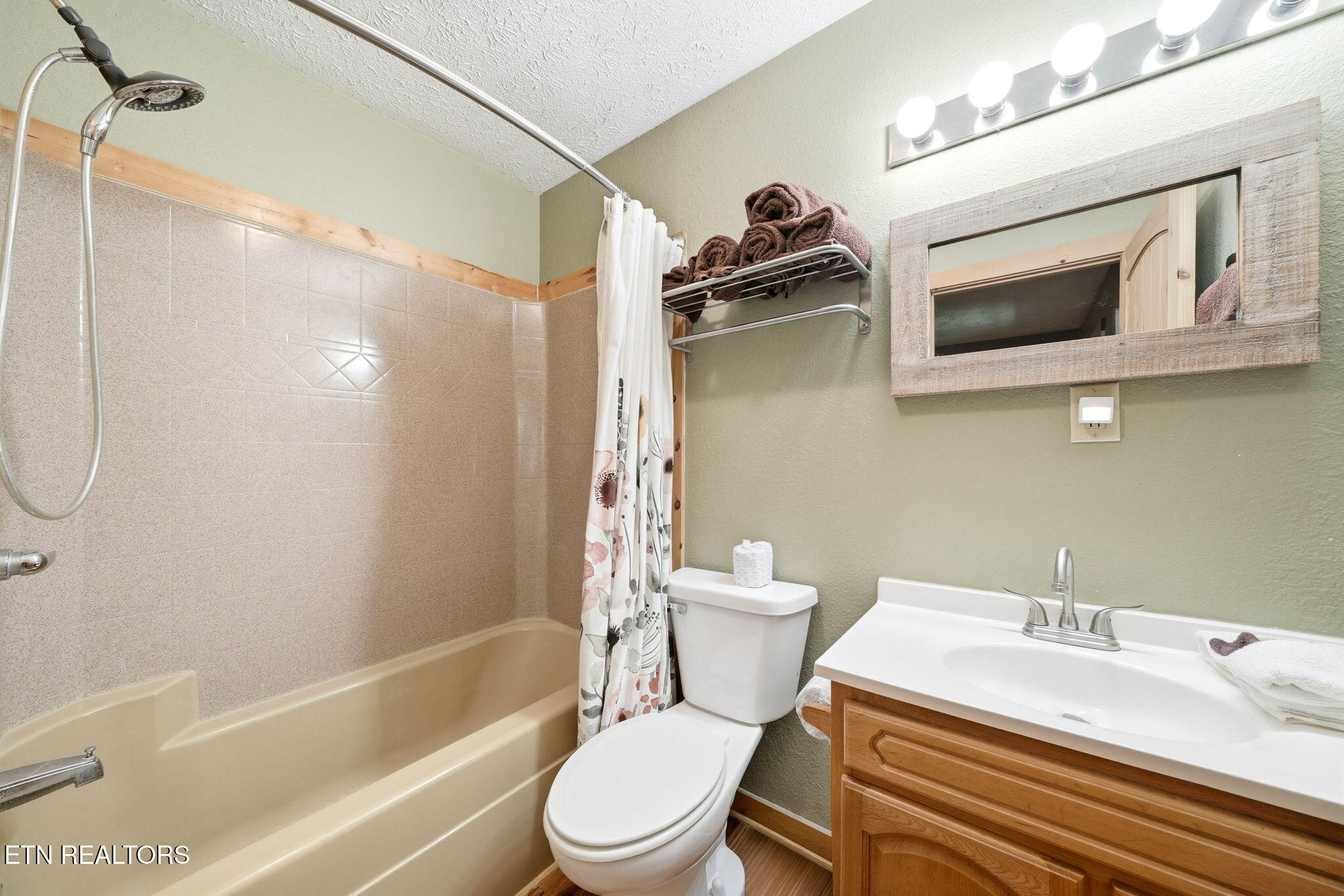 2230 Cove Creek Drive Sevierville TN 37862