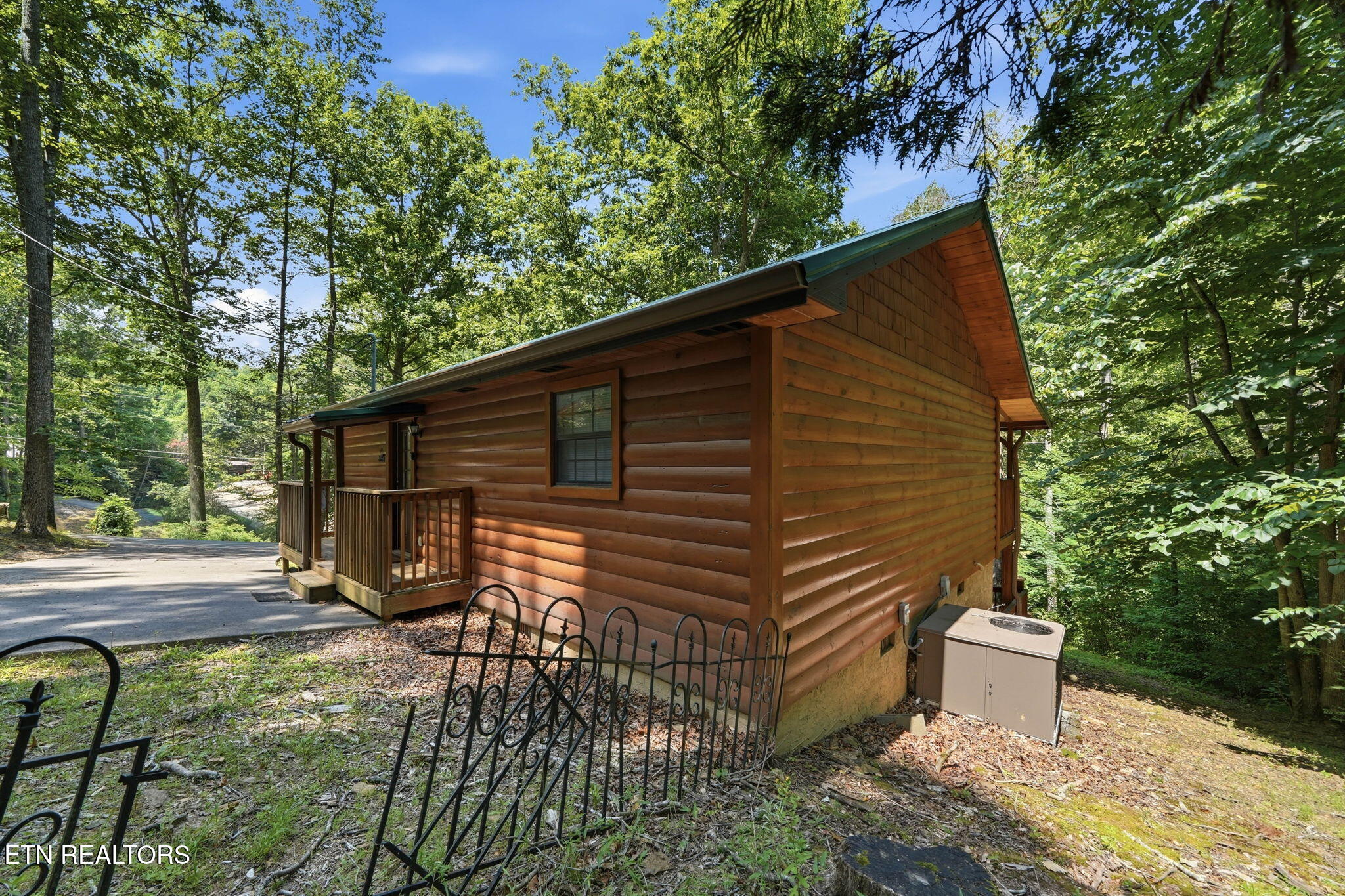 2230 Cove Creek Drive Sevierville TN 37862