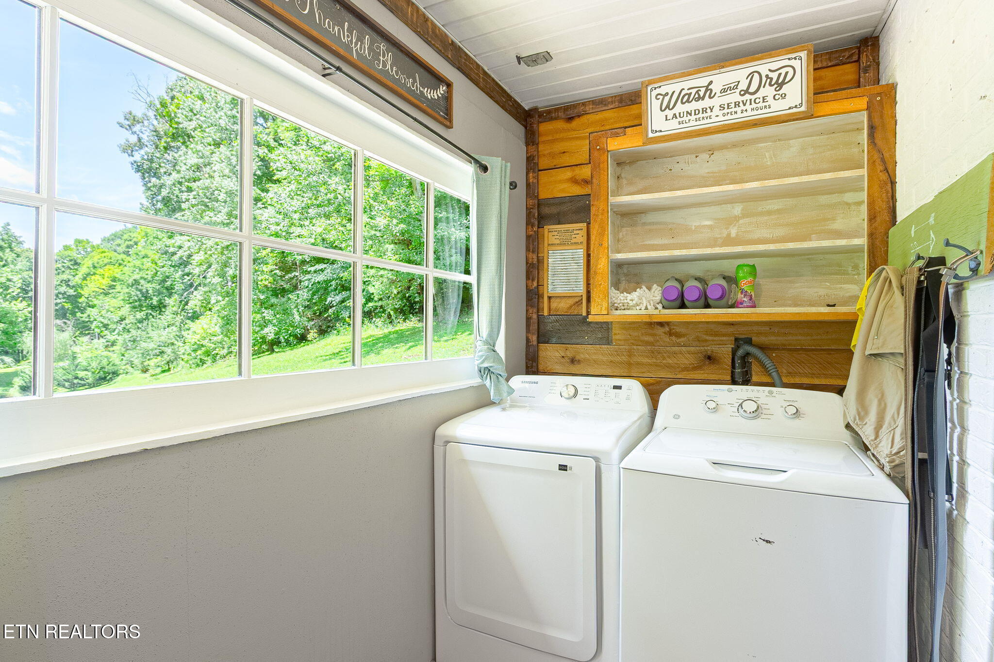 3708 Roberts Road Corryton TN 37721