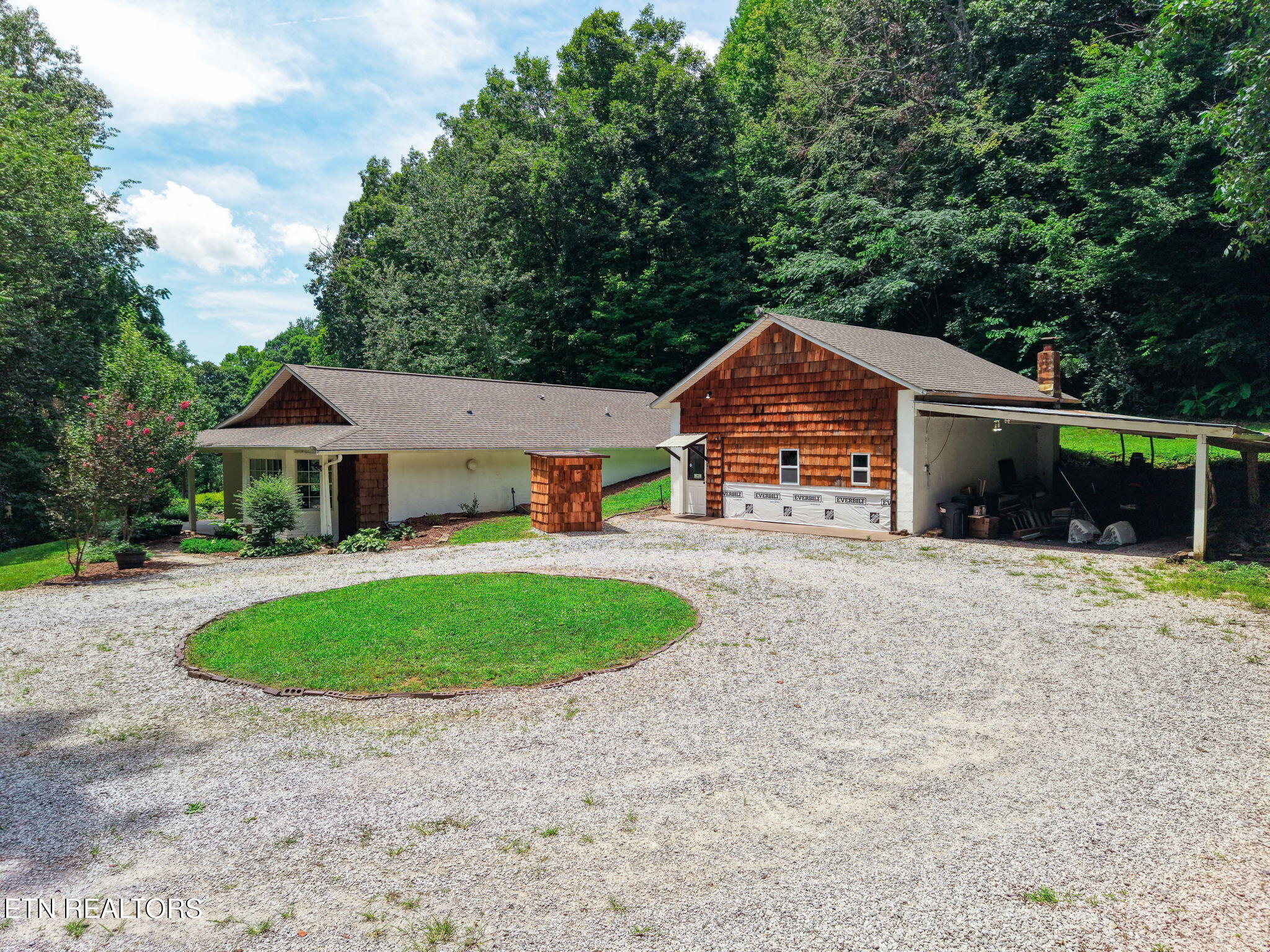 3708 Roberts Road Corryton TN 37721