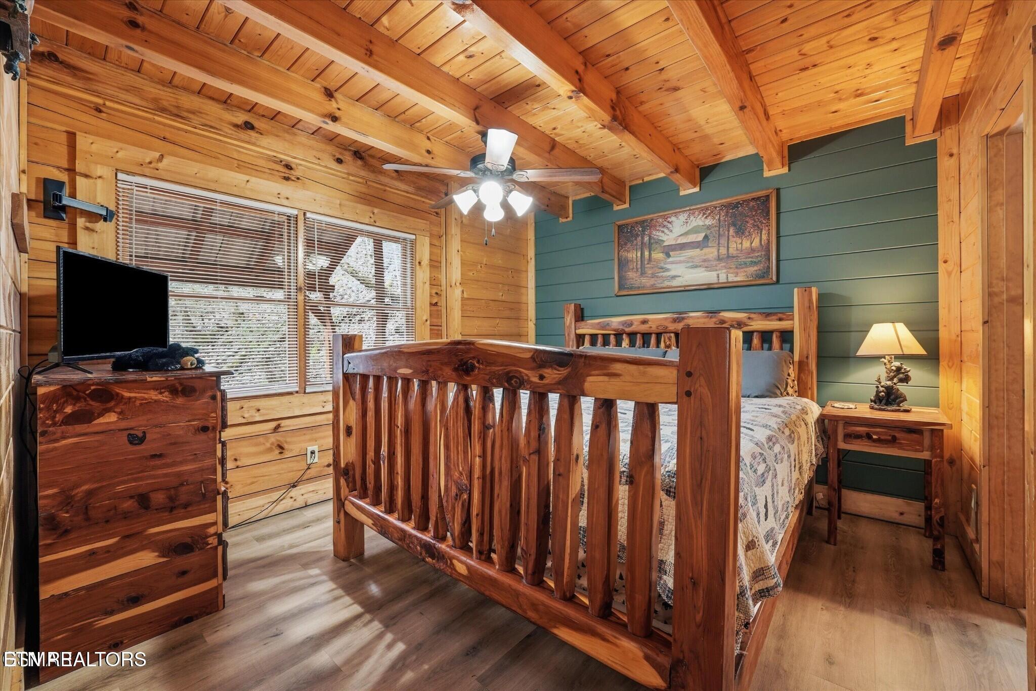331 Caney Creek Road Pigeon Forge TN 37863