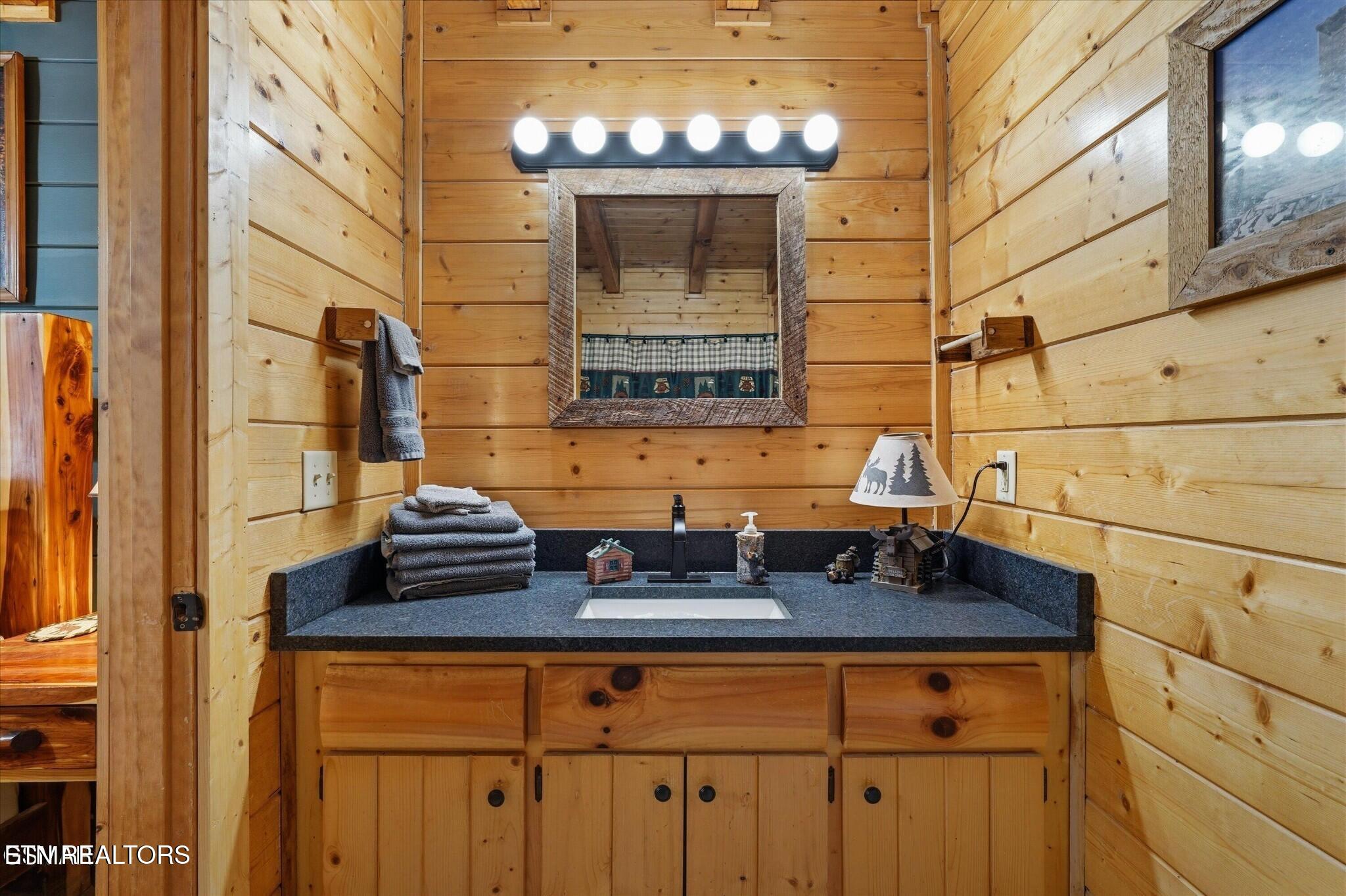 331 Caney Creek Road Pigeon Forge TN 37863