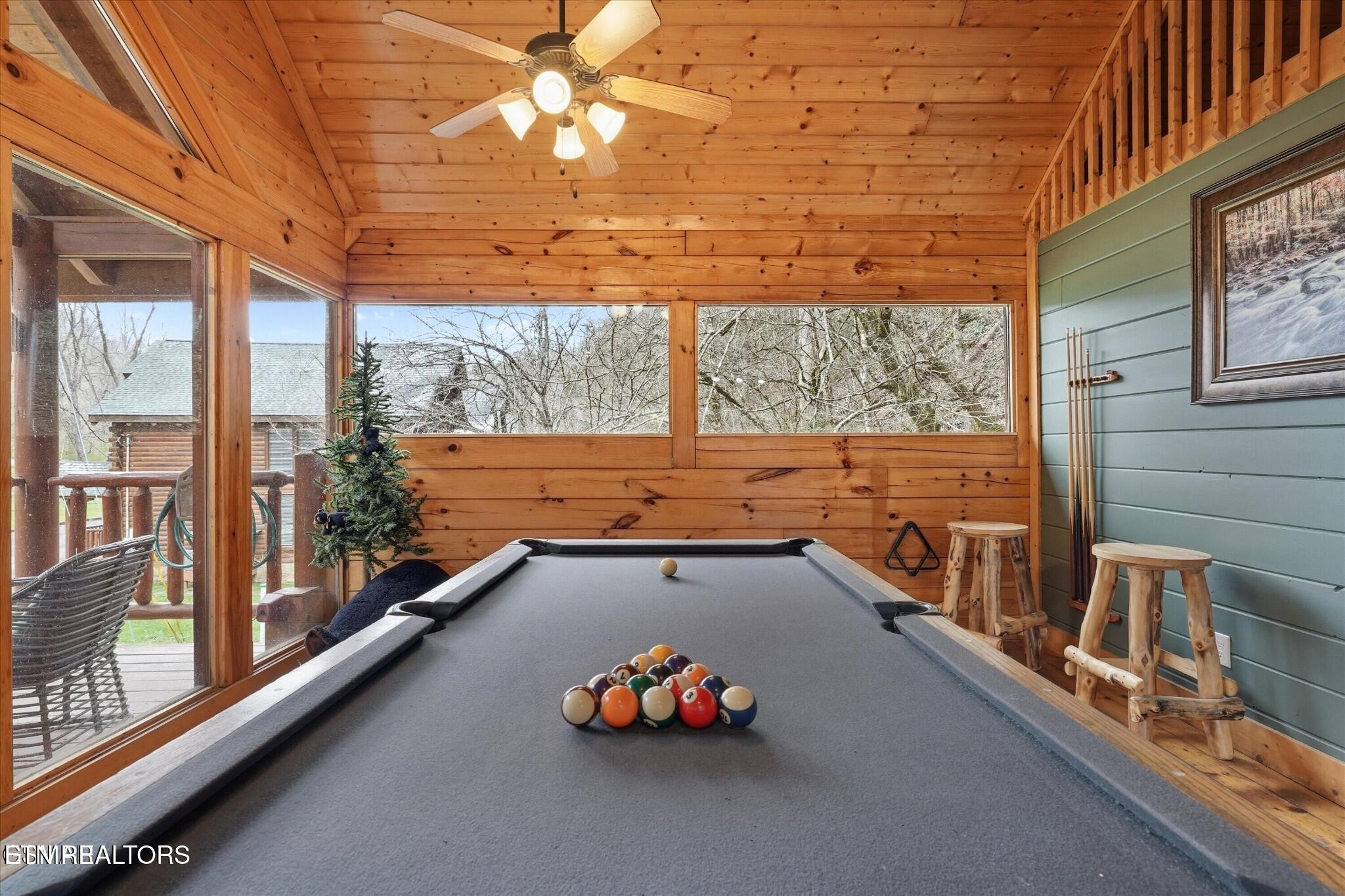 331 Caney Creek Road Pigeon Forge TN 37863