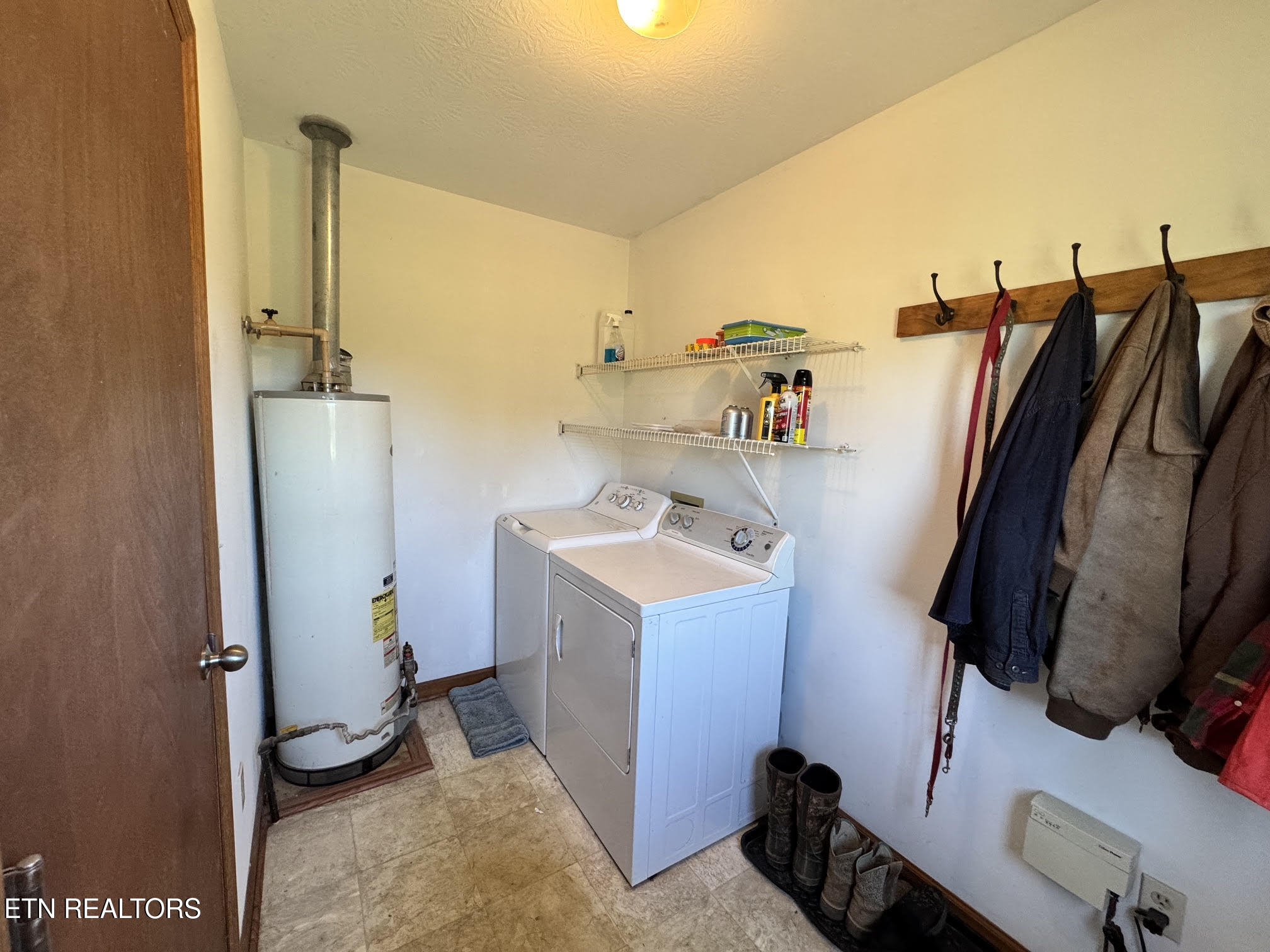 6986 S York Highway 6986 Highway Clarkrange TN 38553