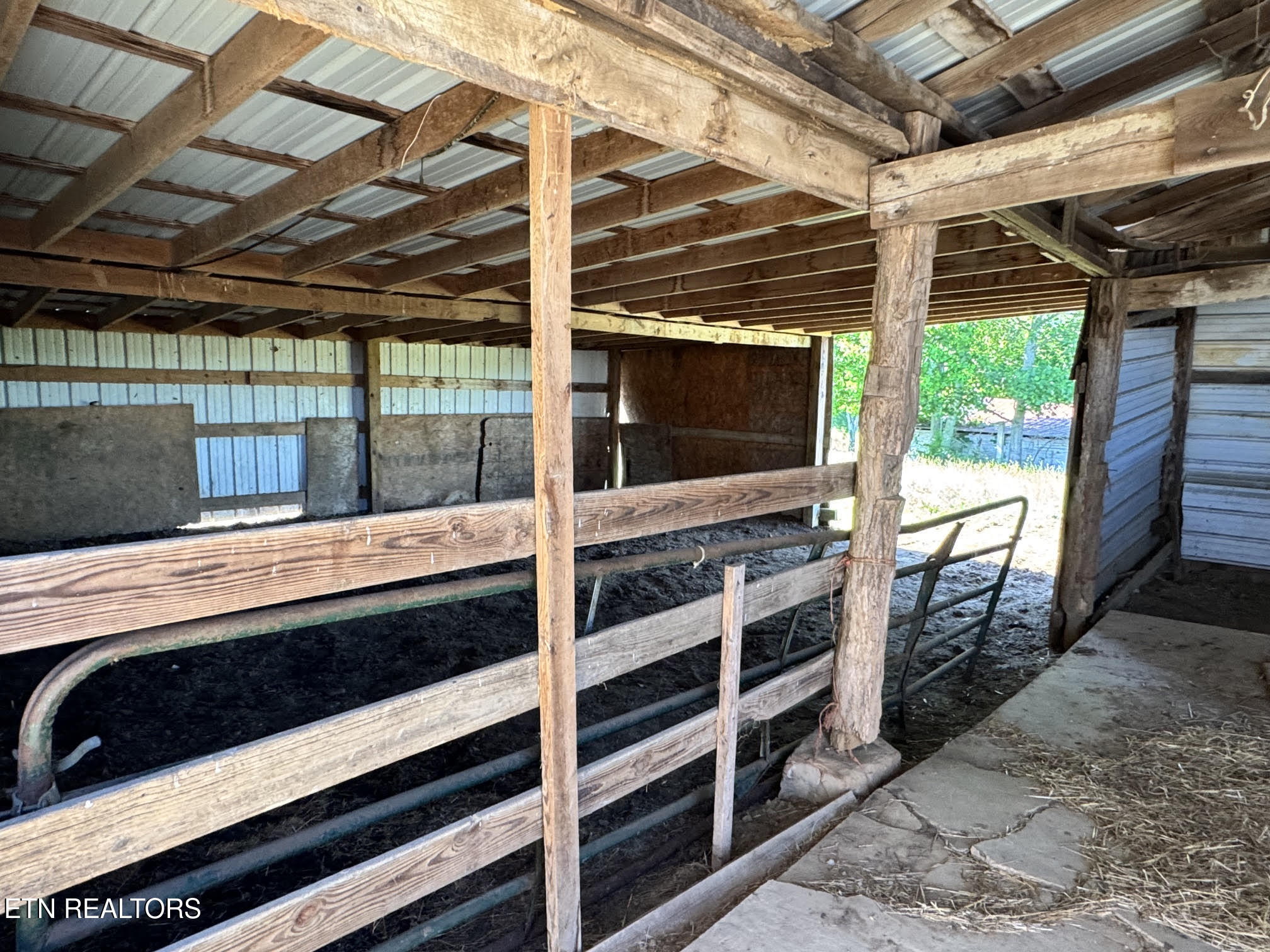 6986 S York Highway 6986 Highway Clarkrange TN 38553
