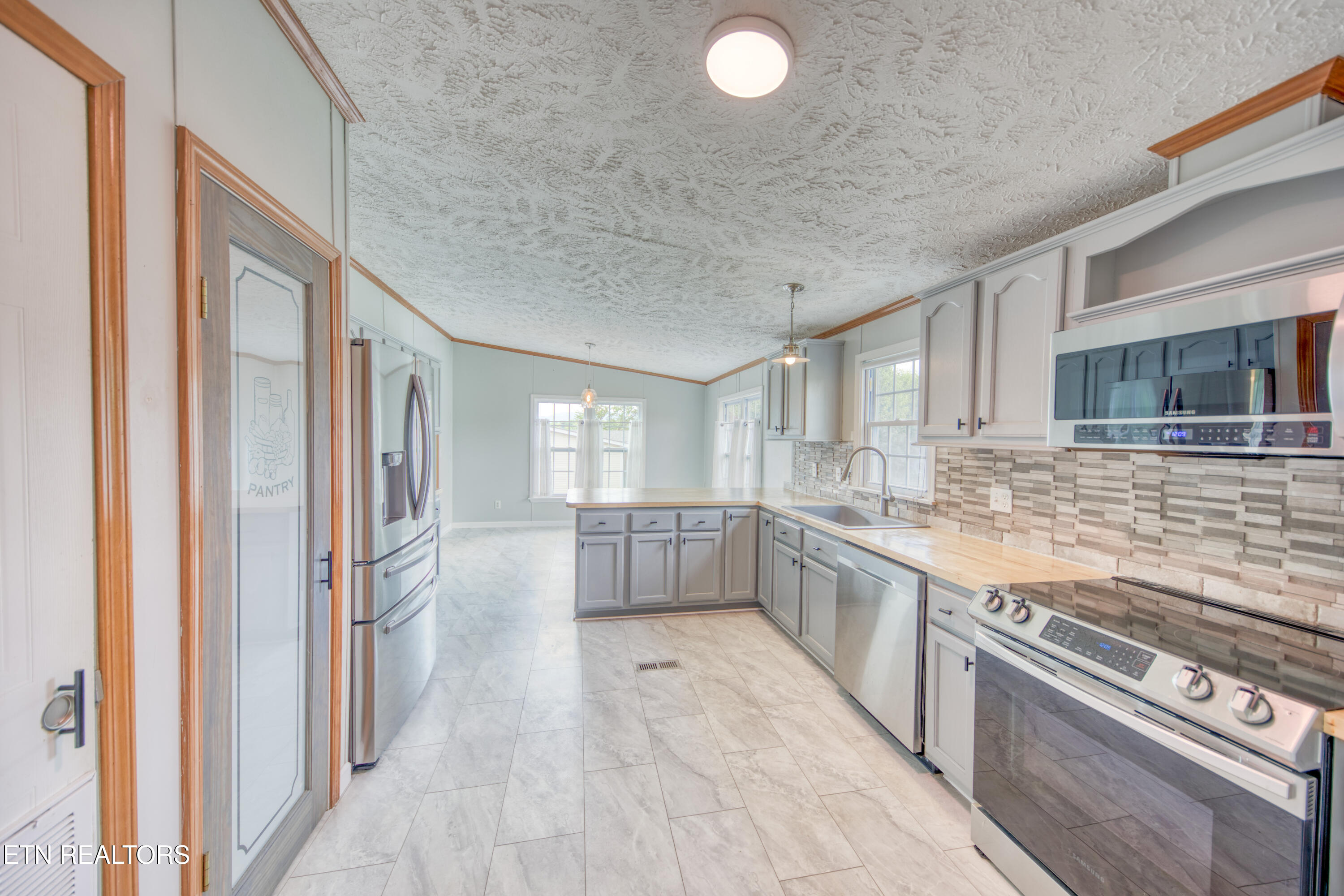 1112 Oakes Vista Lane Seymour TN 37865