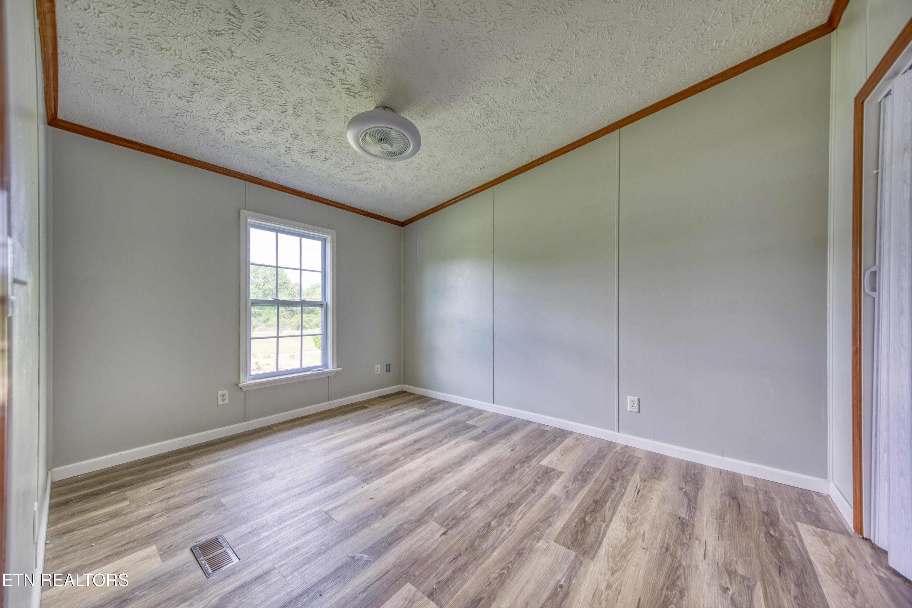 1112 Oakes Vista Lane Seymour TN 37865