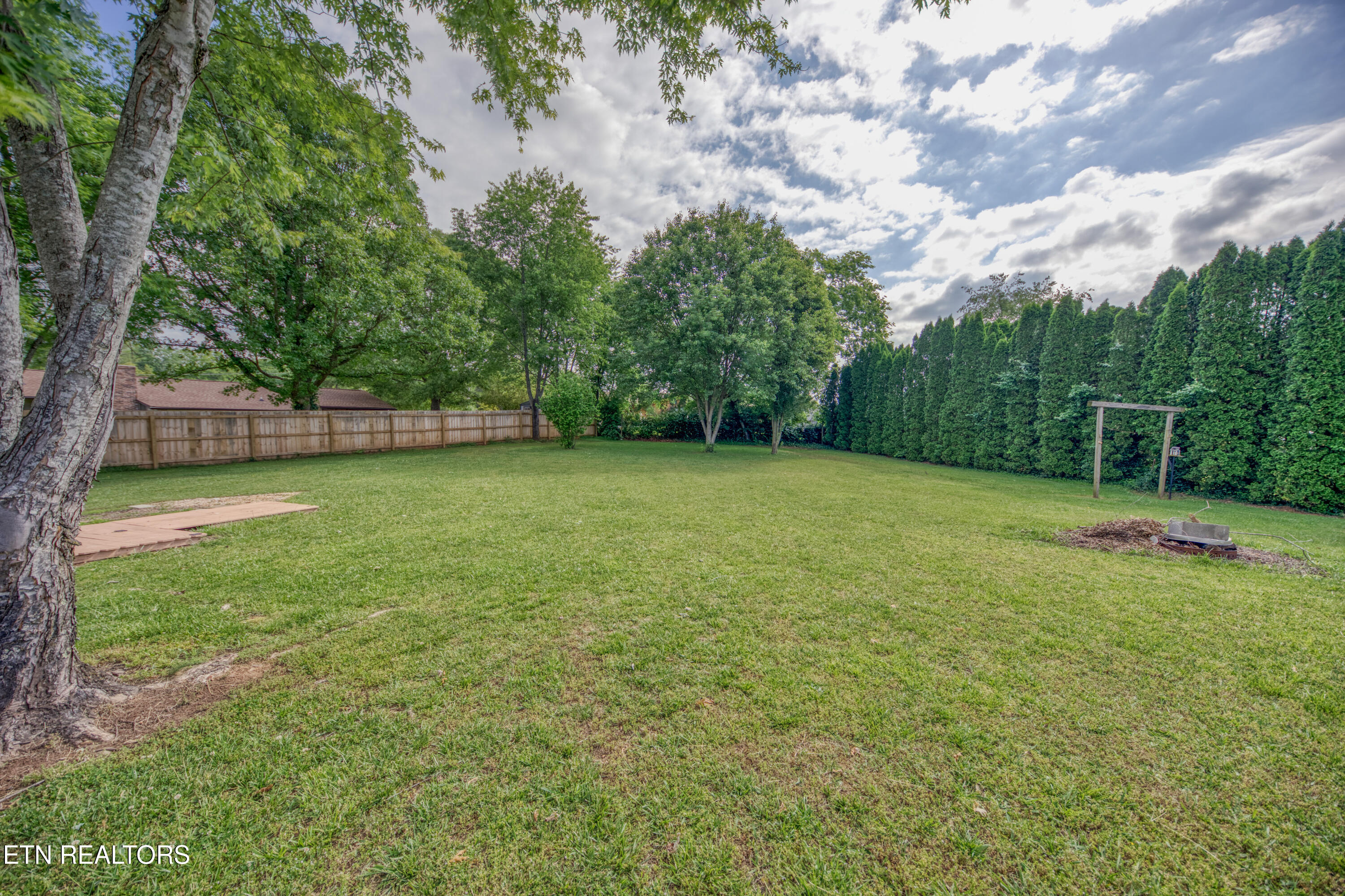1112 Oakes Vista Lane Seymour TN 37865