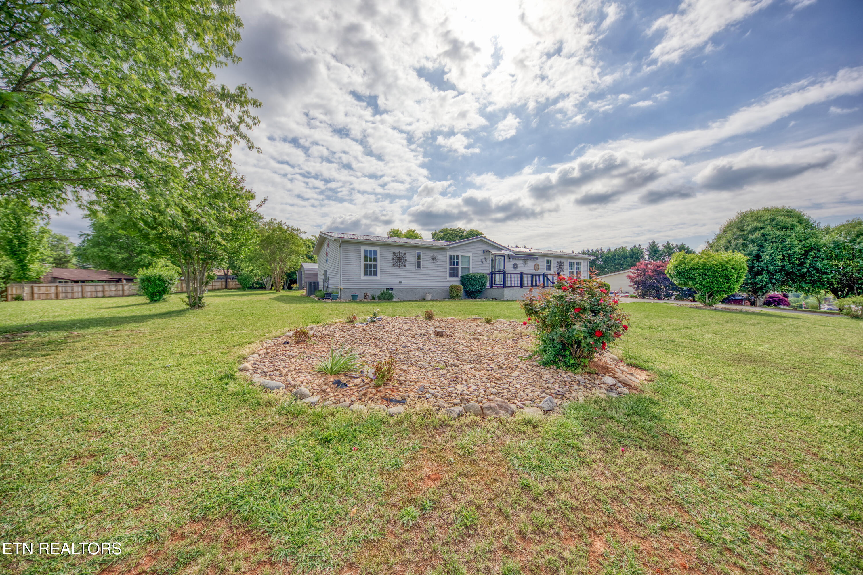 1112 Oakes Vista Lane Seymour TN 37865