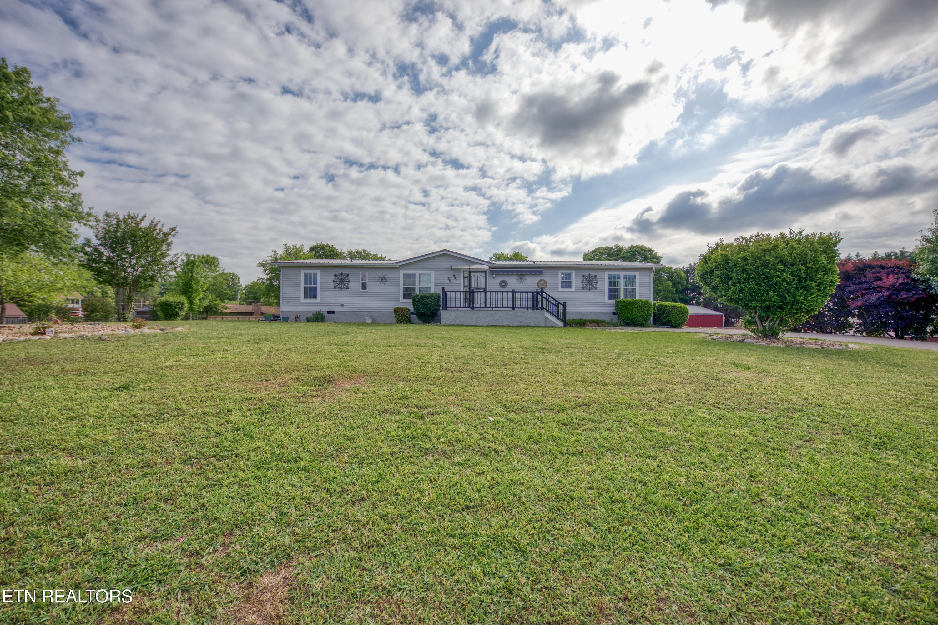 1112 Oakes Vista Lane Seymour TN 37865