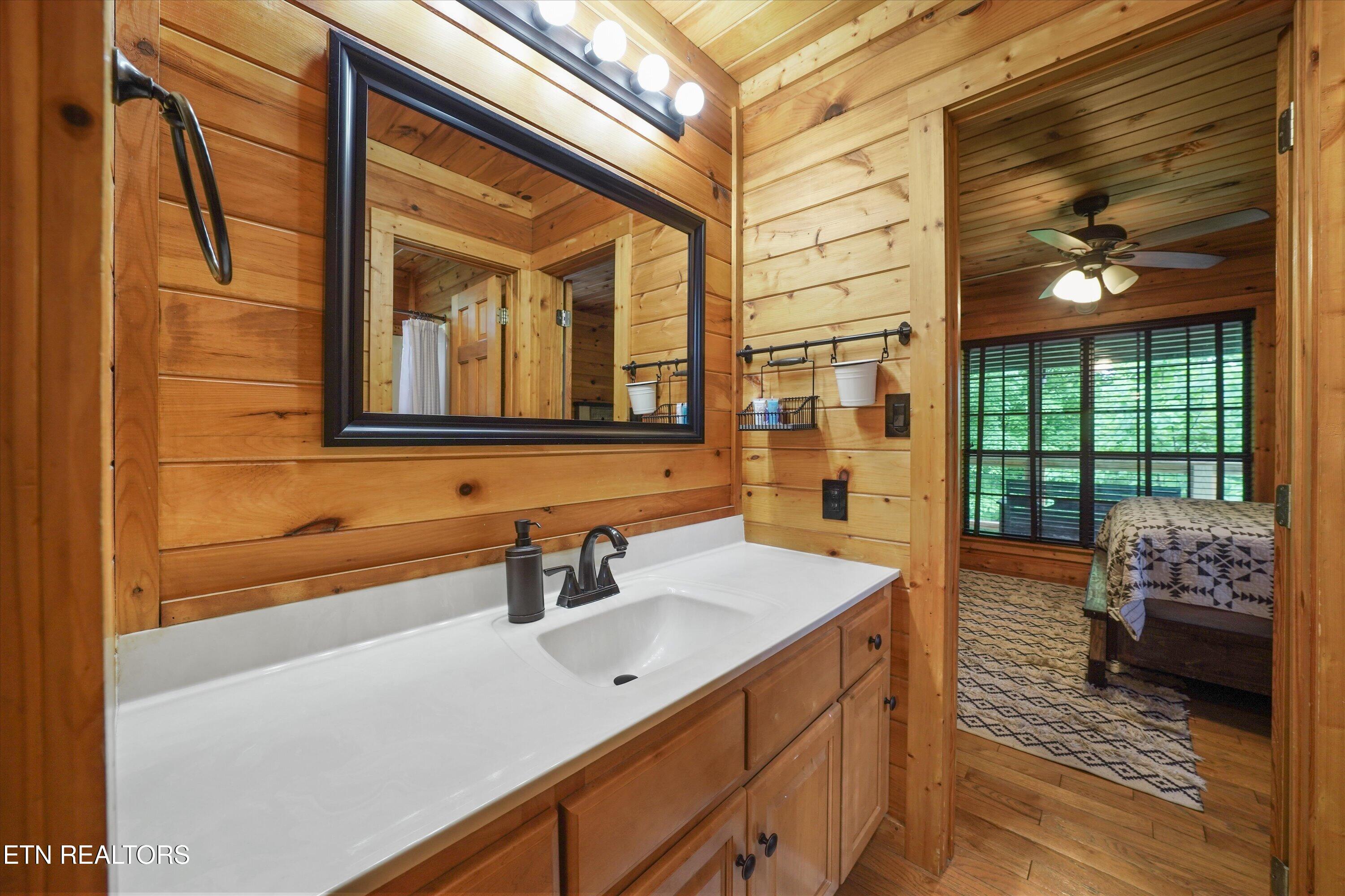 3856 Ravens Den Way Sevierville TN 37862