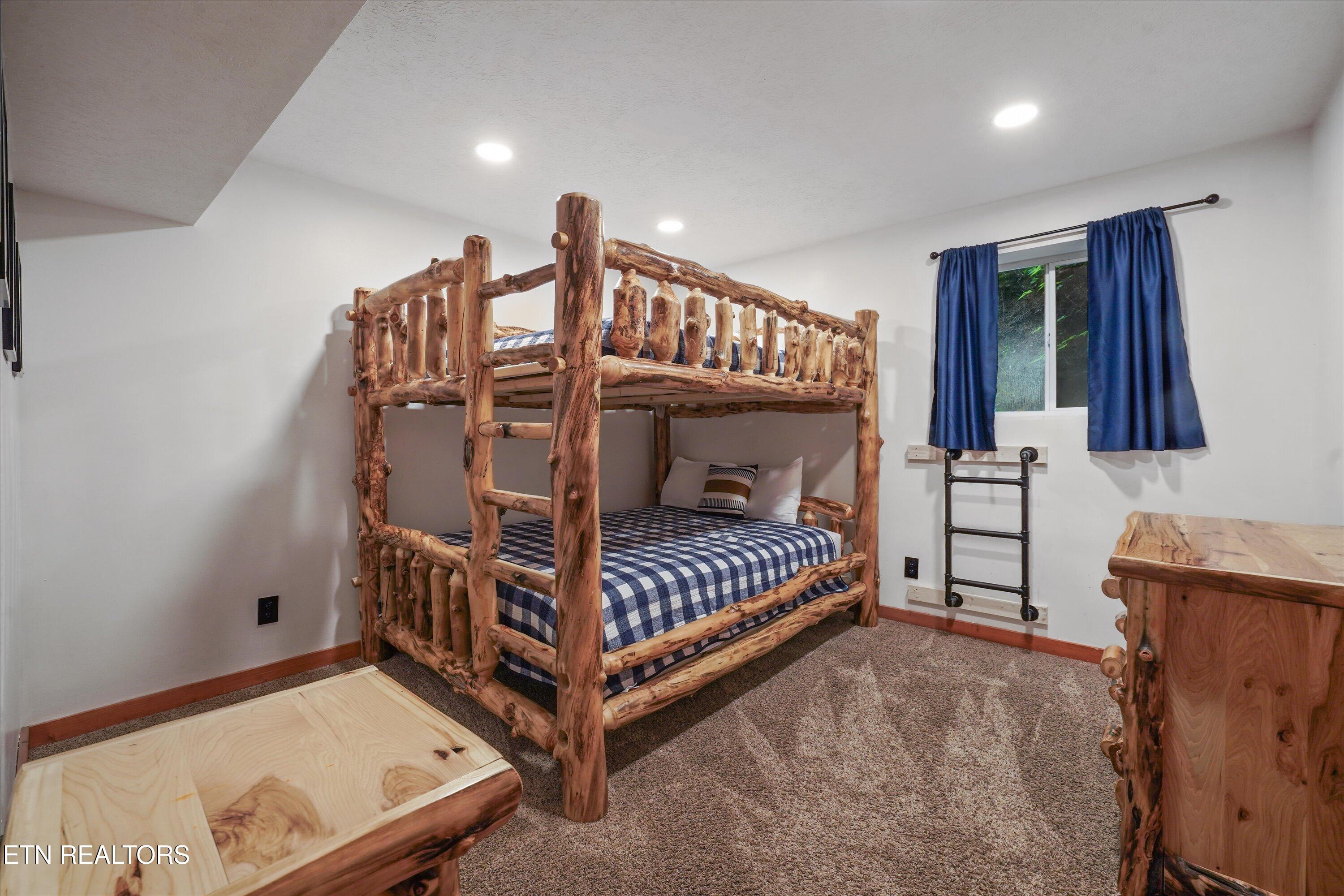 3856 Ravens Den Way Sevierville TN 37862